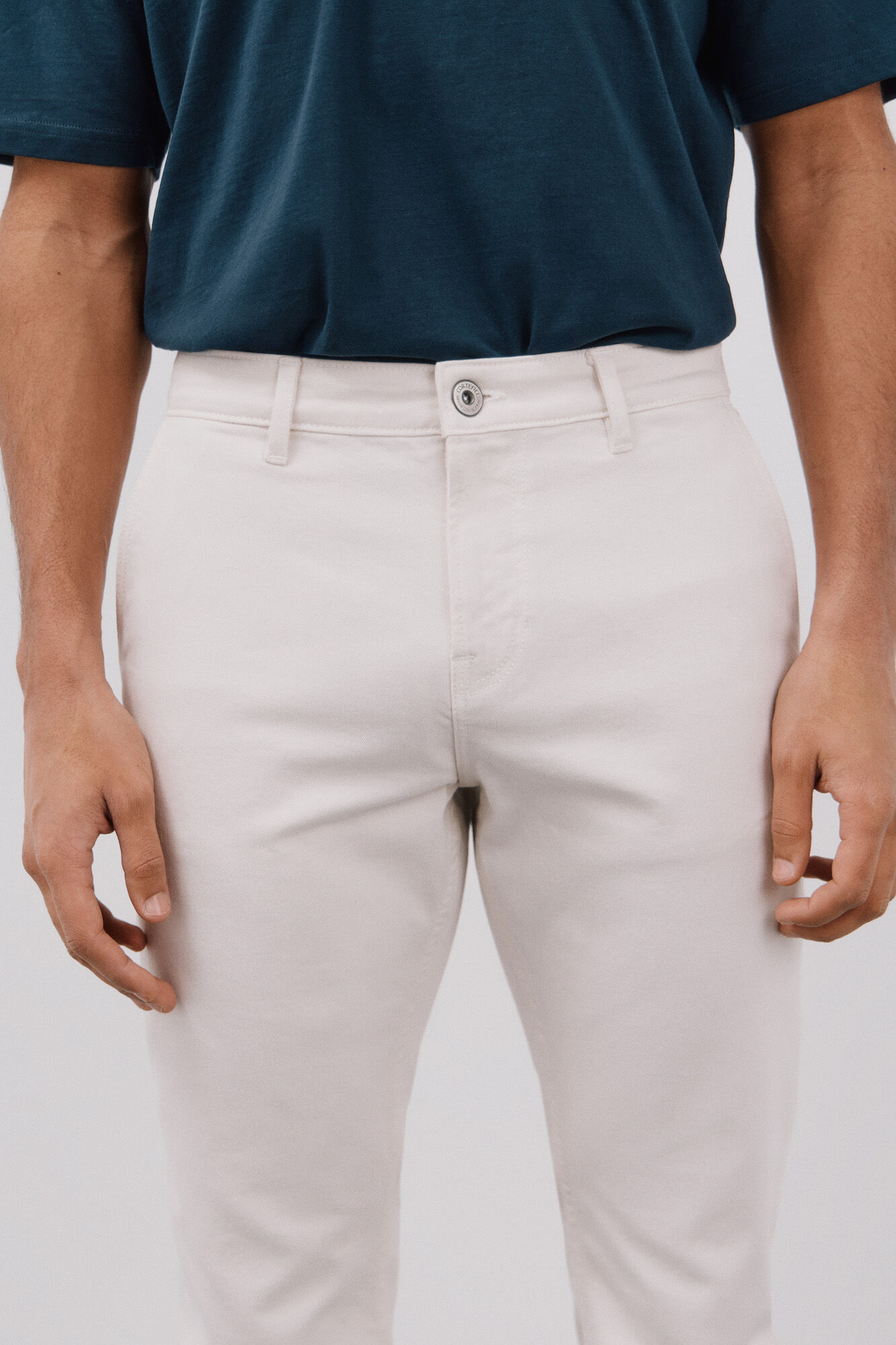 Cortefiel Pantal&oacute;n 5 bolsillos color regular fit Marfil