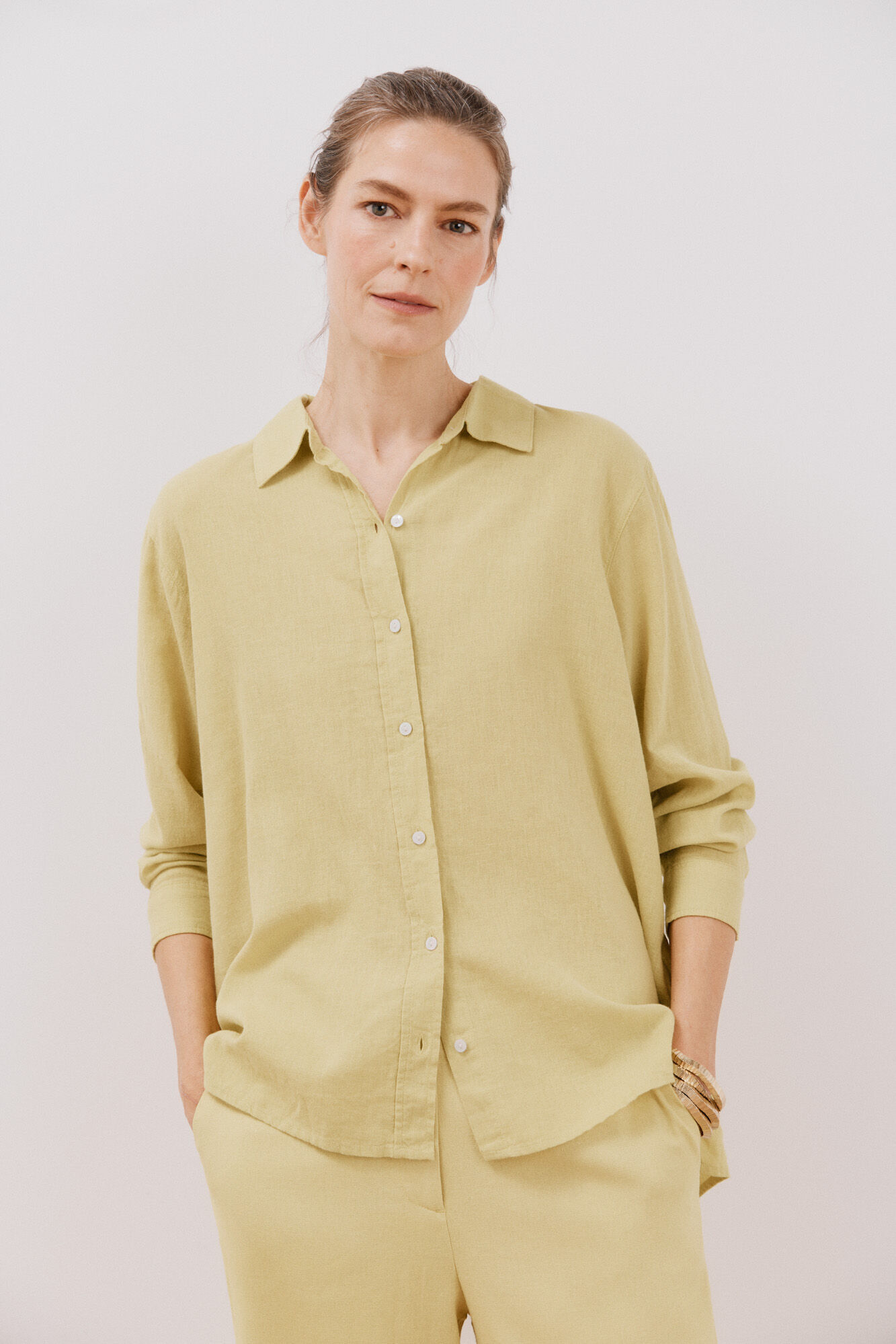 Cortefiel Camisa manga larga con lino Amarillo
