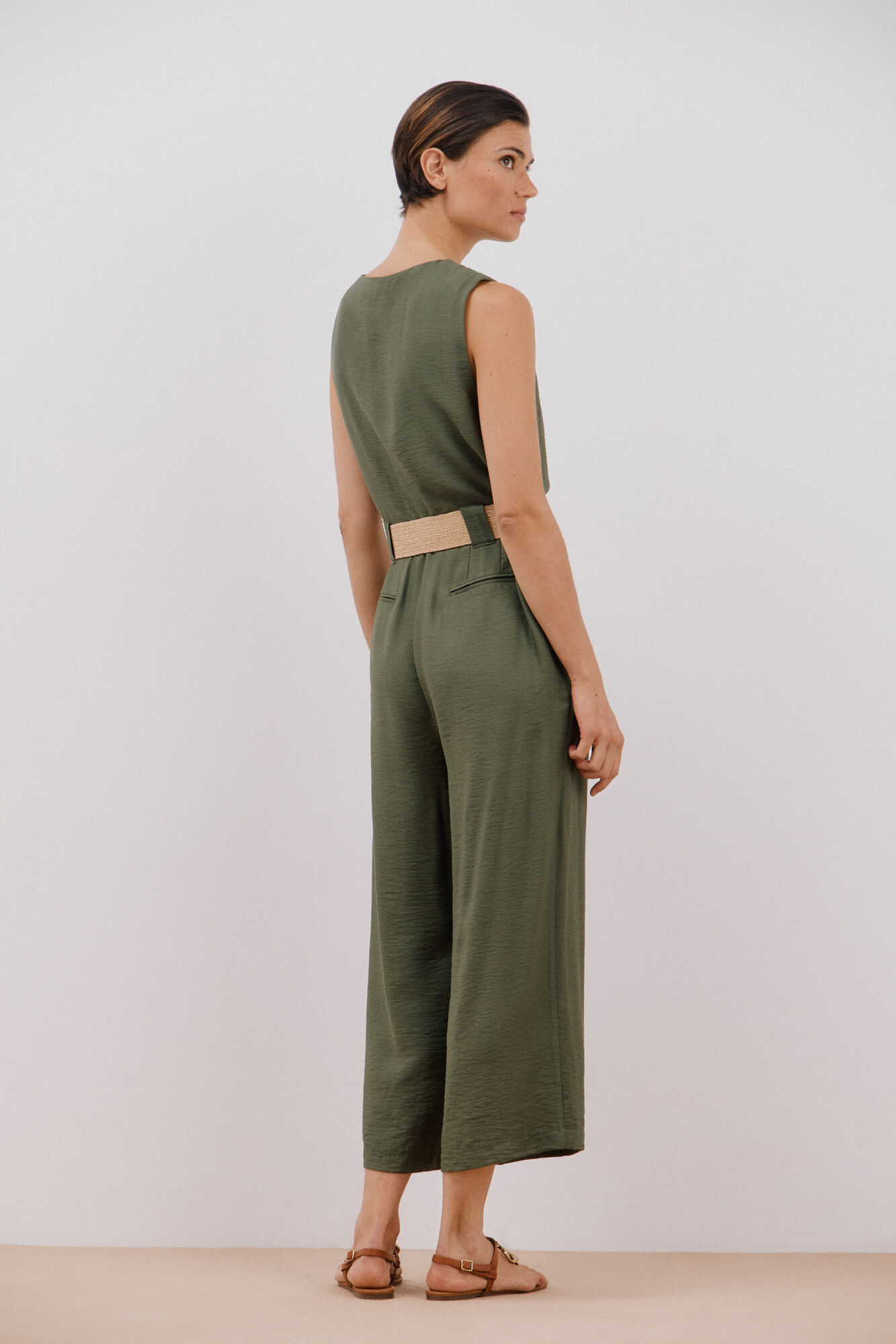 Cortefiel Jumpsuit con cintur&oacute;n a contraste Kaki