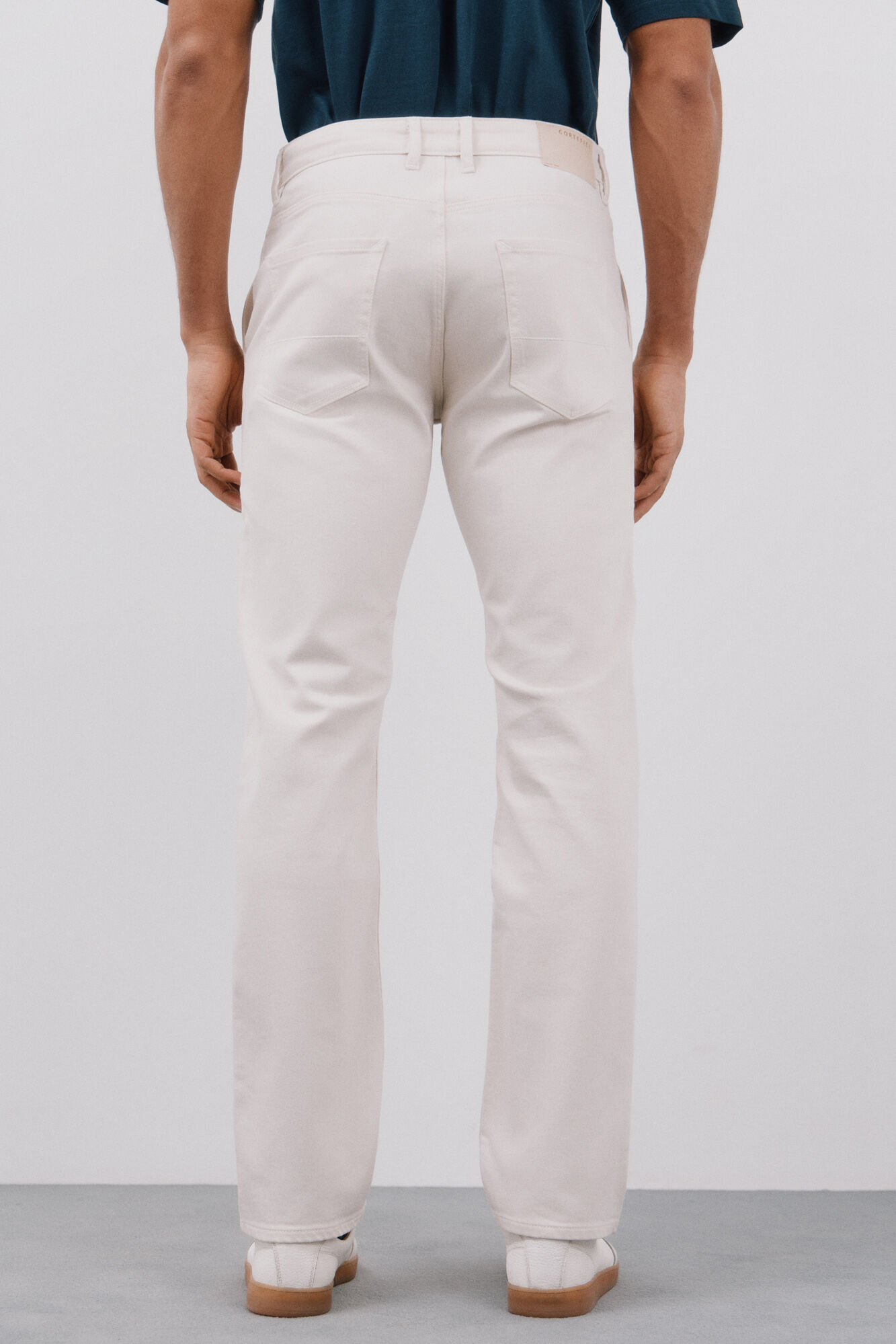 Cortefiel Pantal&oacute;n 5 bolsillos color regular fit Marfil