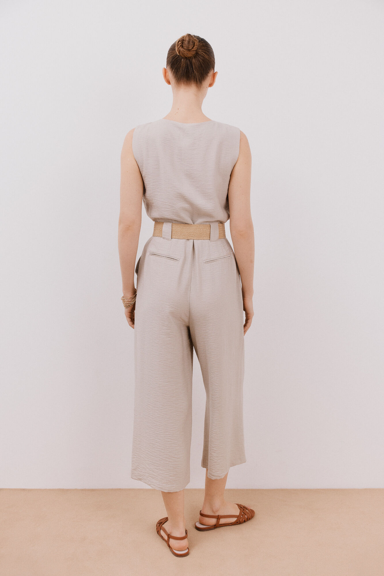 Cortefiel Jumpsuit con cintur&oacute;n a contraste Arena
