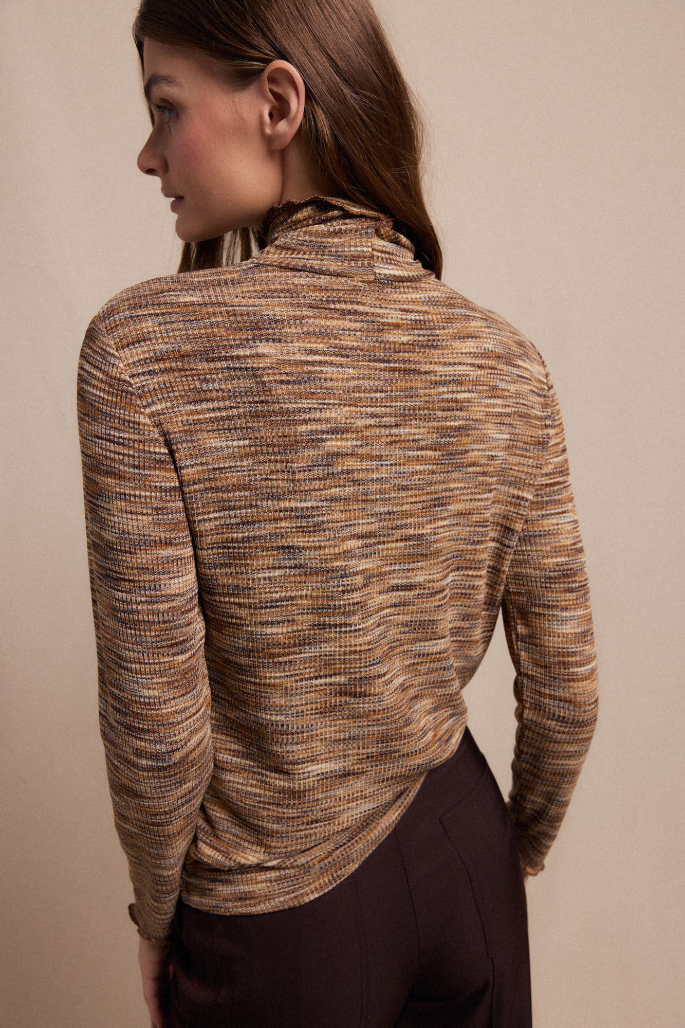 Slowlove Playera de cuello alto de algod&oacute;n melange Beige