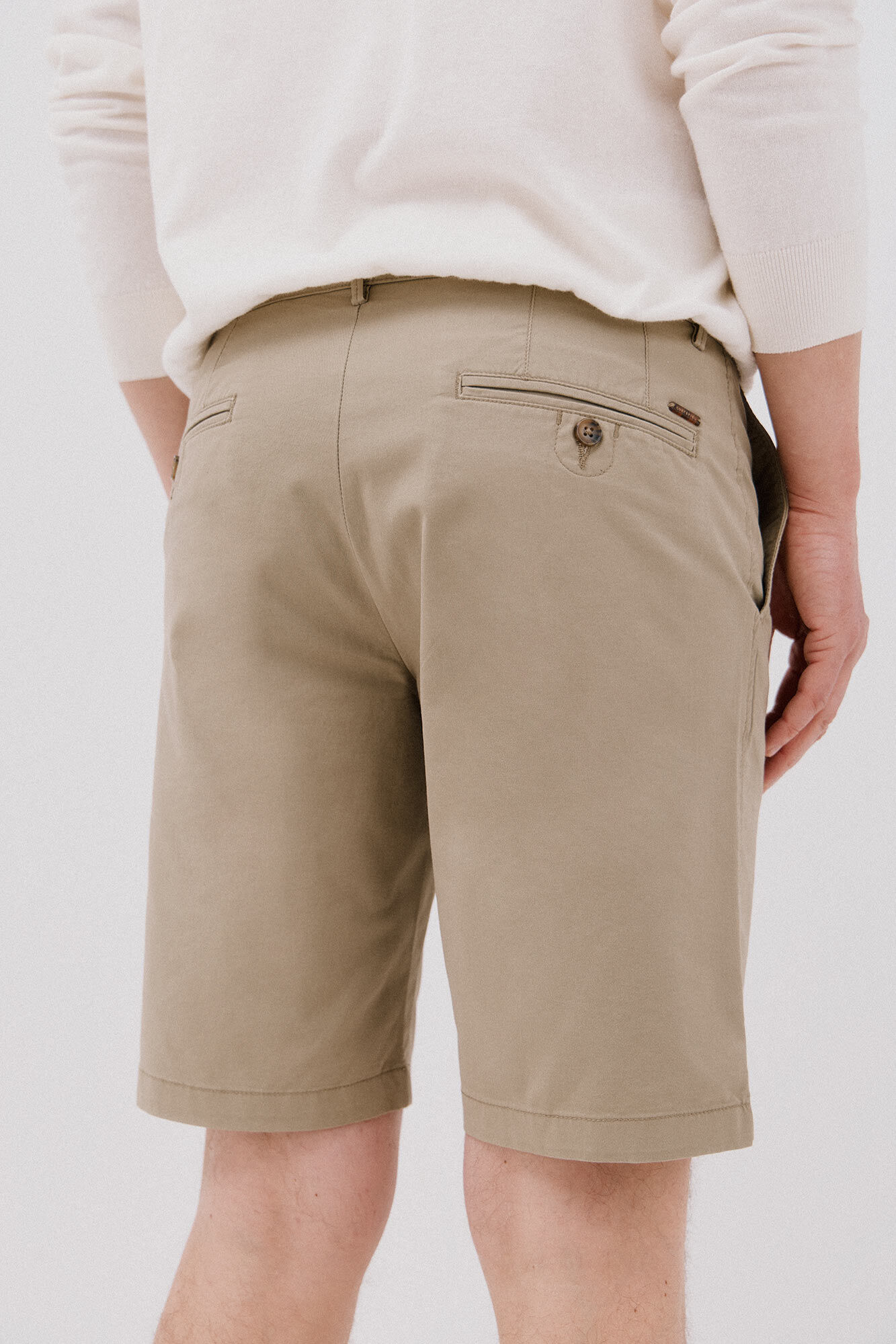 Cortefiel Bermudas chino Kaki