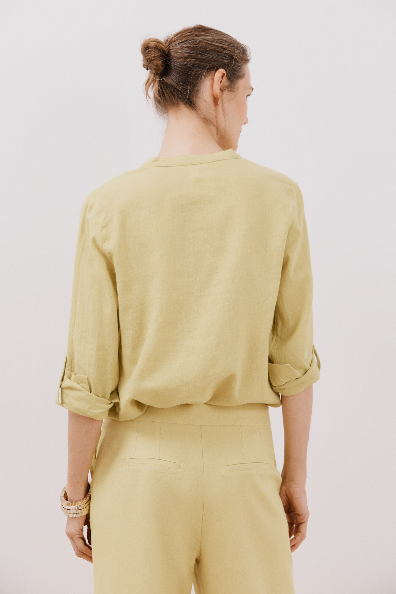 Cortefiel Camisa confeccionada con lino Amarillo
