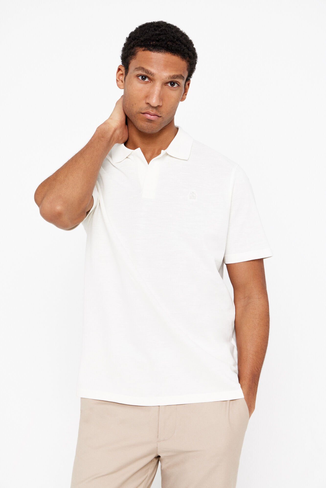 Cortefiel Polo piqu&eacute; slub con cuello abierto
