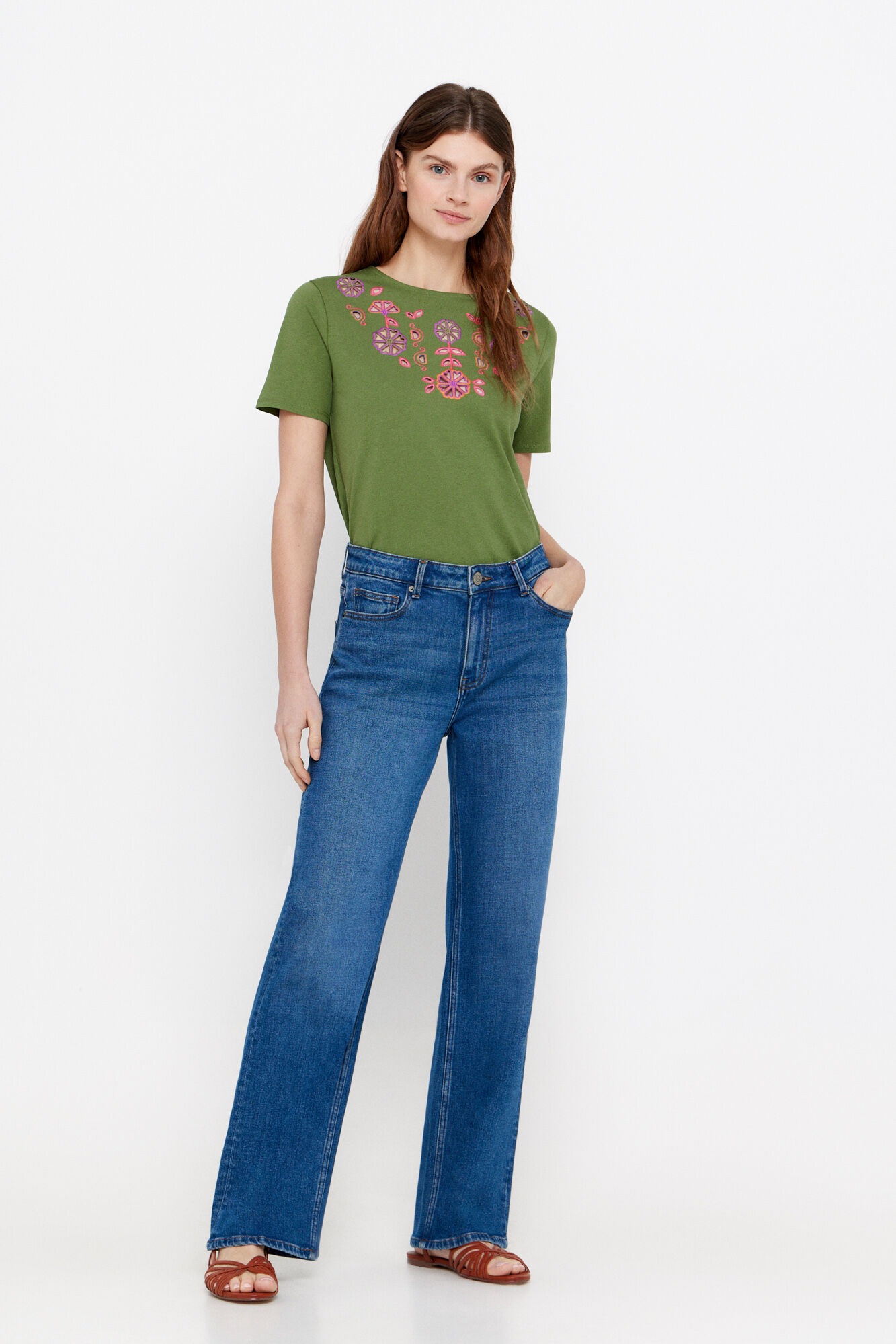 Cortefiel Camiseta bordado multicolor