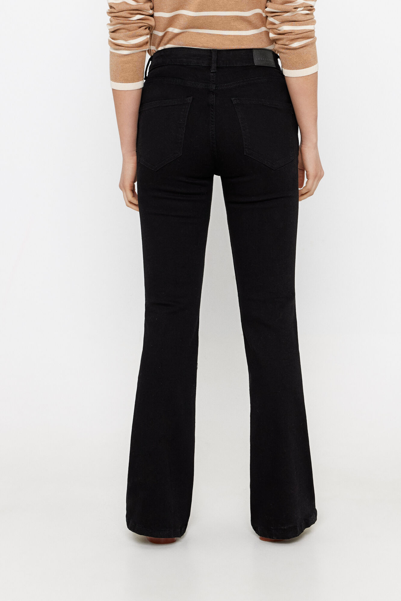 Cortefiel pantal&oacute;n vaquero campana fit Negro