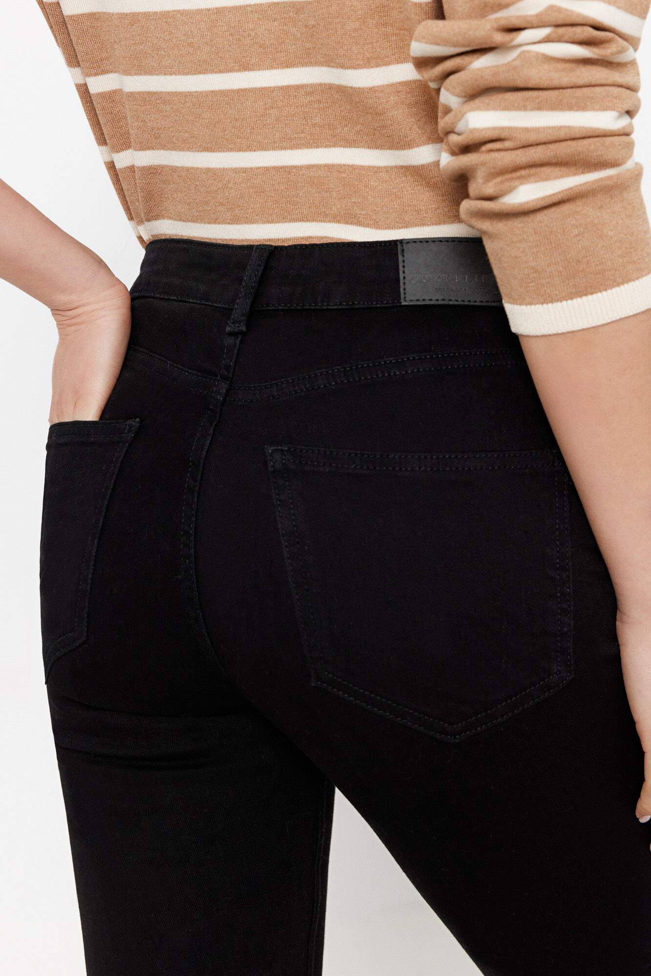 Cortefiel pantal&oacute;n vaquero campana fit Negro