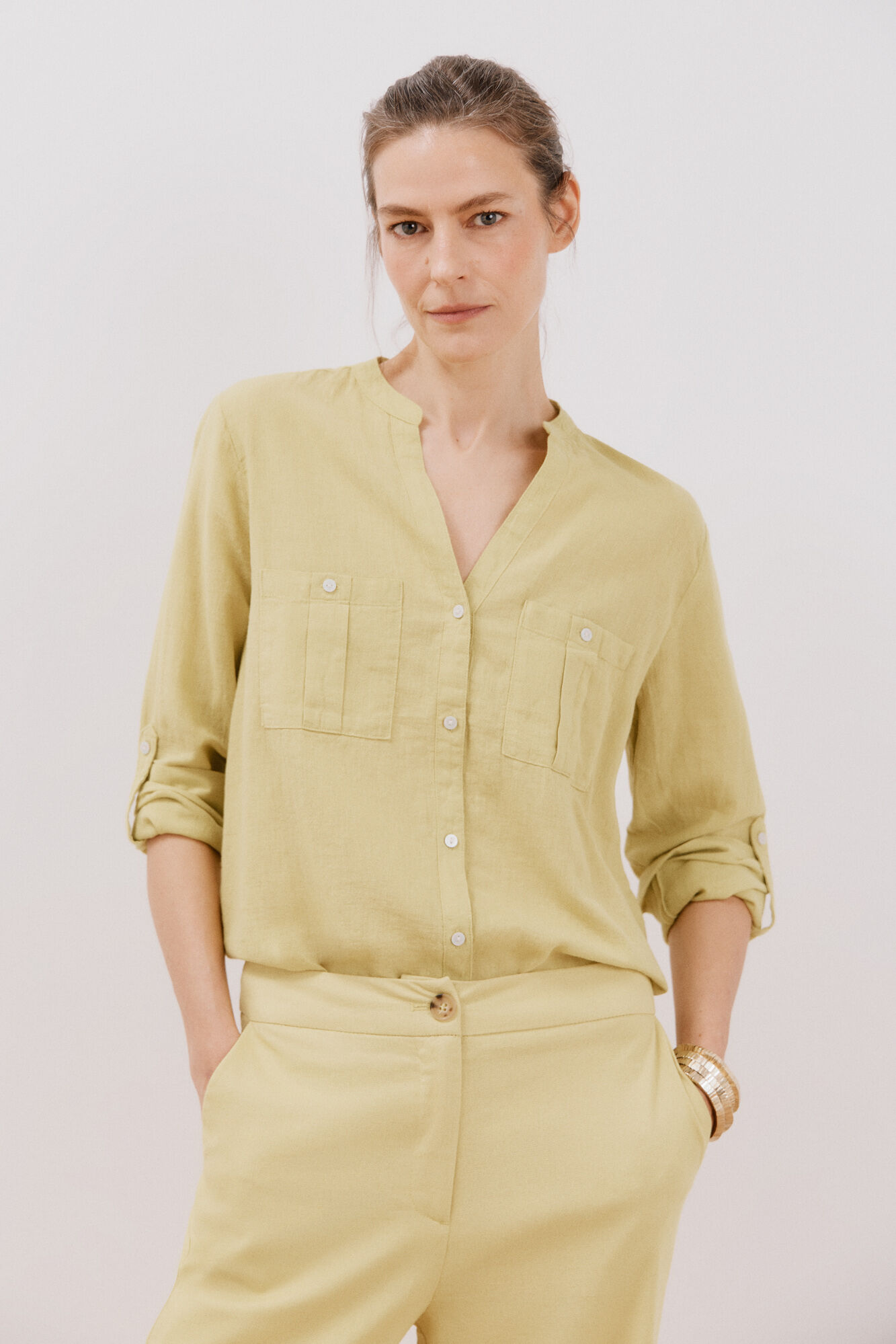 Cortefiel Camisa confeccionada con lino Amarillo