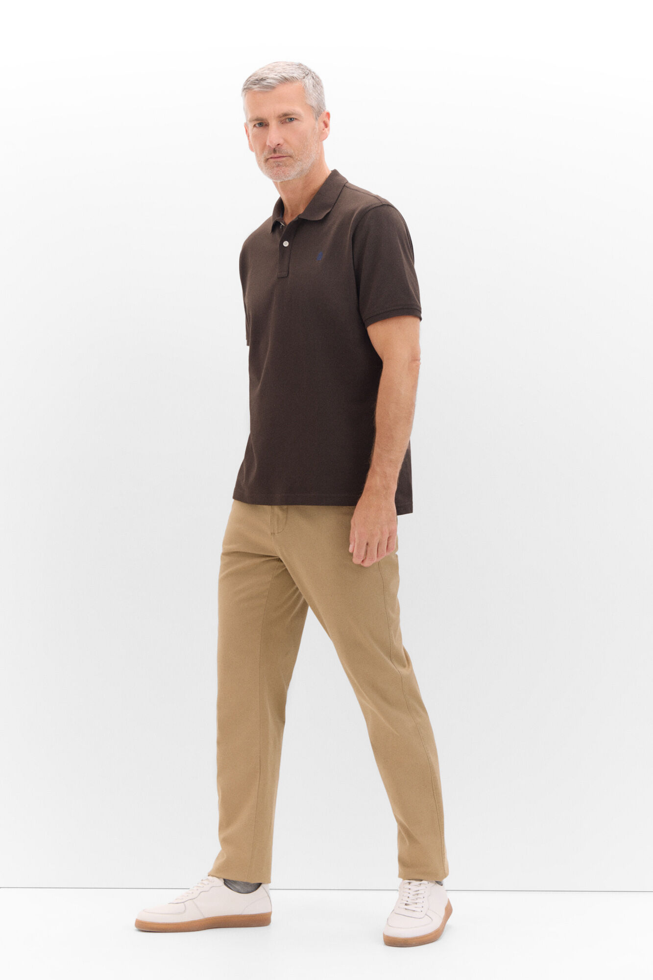 Cortefiel Polo b&aacute;sico Marr&oacute;n oscuro