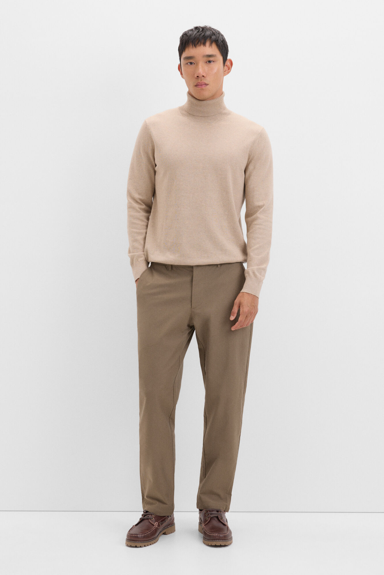 Cortefiel Pantal&oacute;n chino confort regular fit