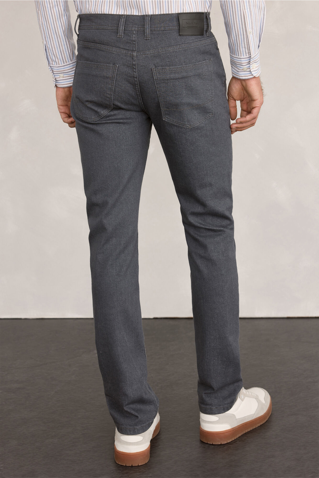 Pedro del Hierro Pantal&oacute;n denim ajustado Gris