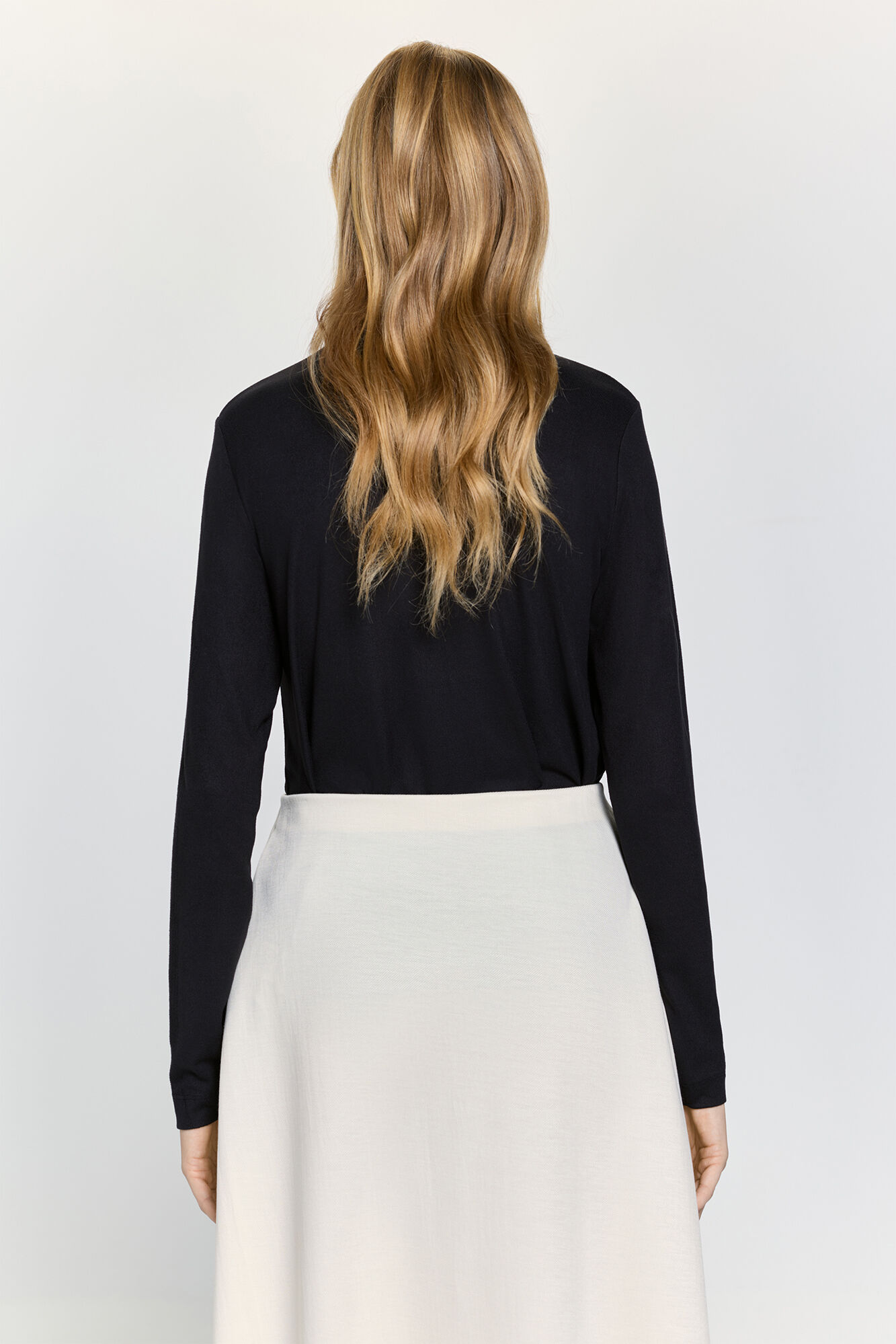 Milano Playera de cuello Perkins de soft touch Negro