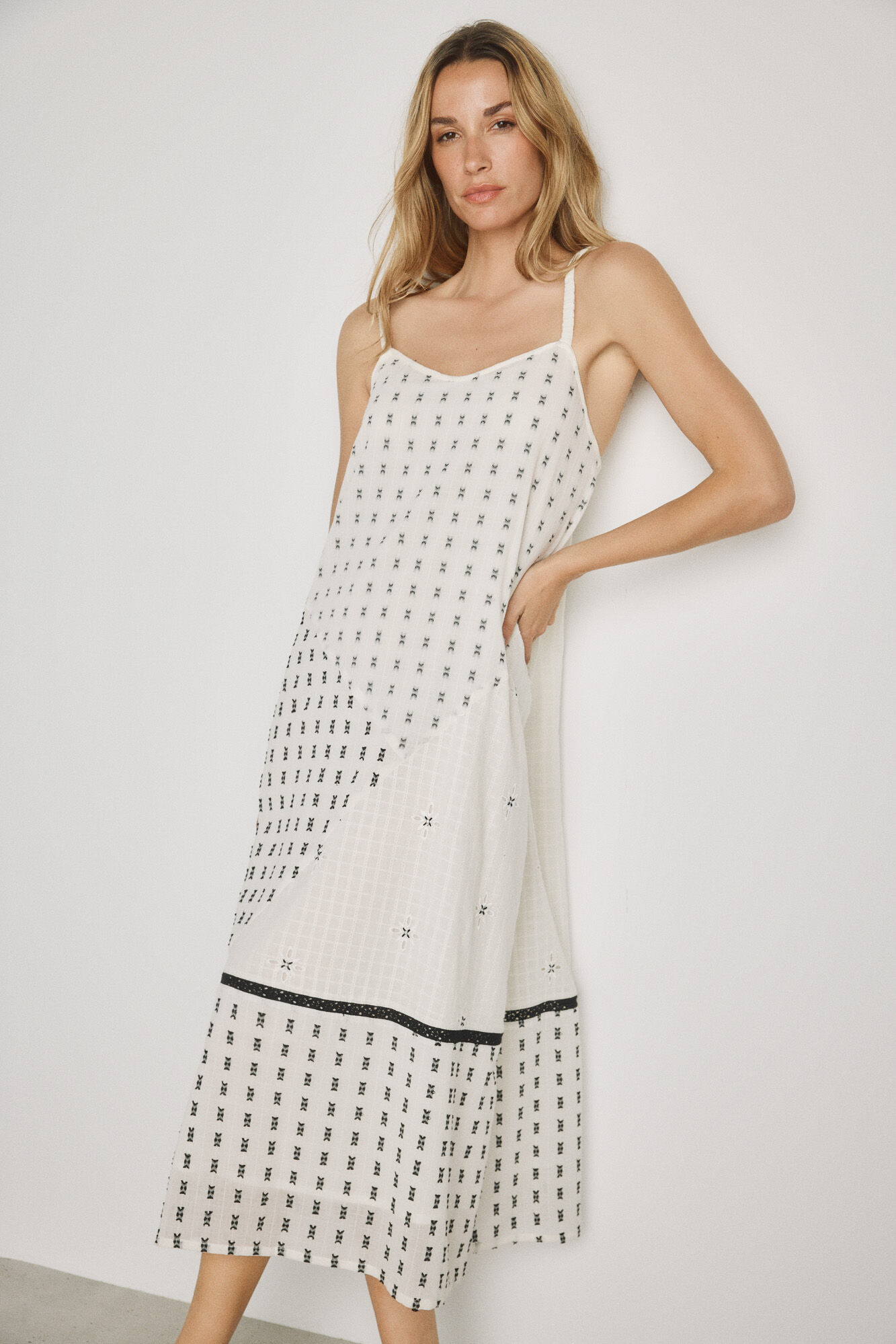 Milano Vestido escote pico con tirantes Blanco
