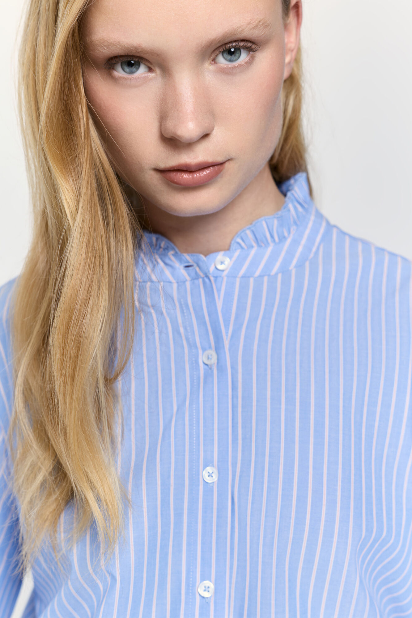 Milano Camisa con cuello con volante
