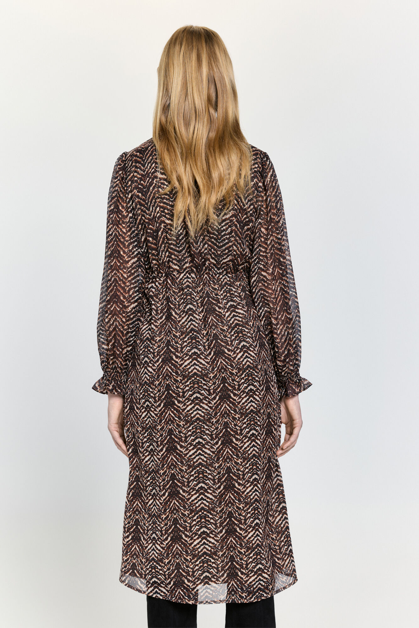 Milano Vestido fluido de gasa Marr&oacute;n Oscuro