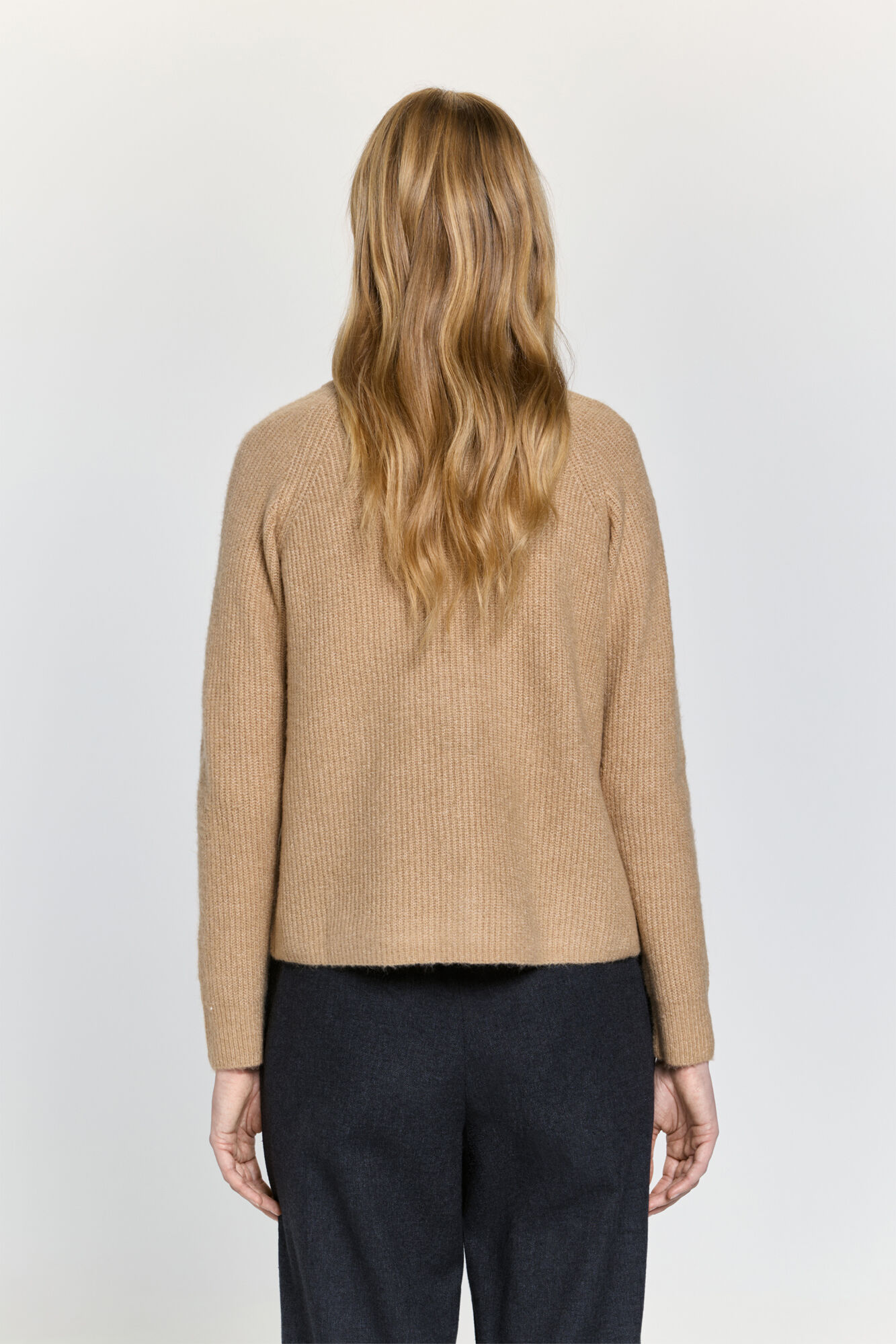 Milano C&aacute;rdigan de tejido con botones forrados Beige