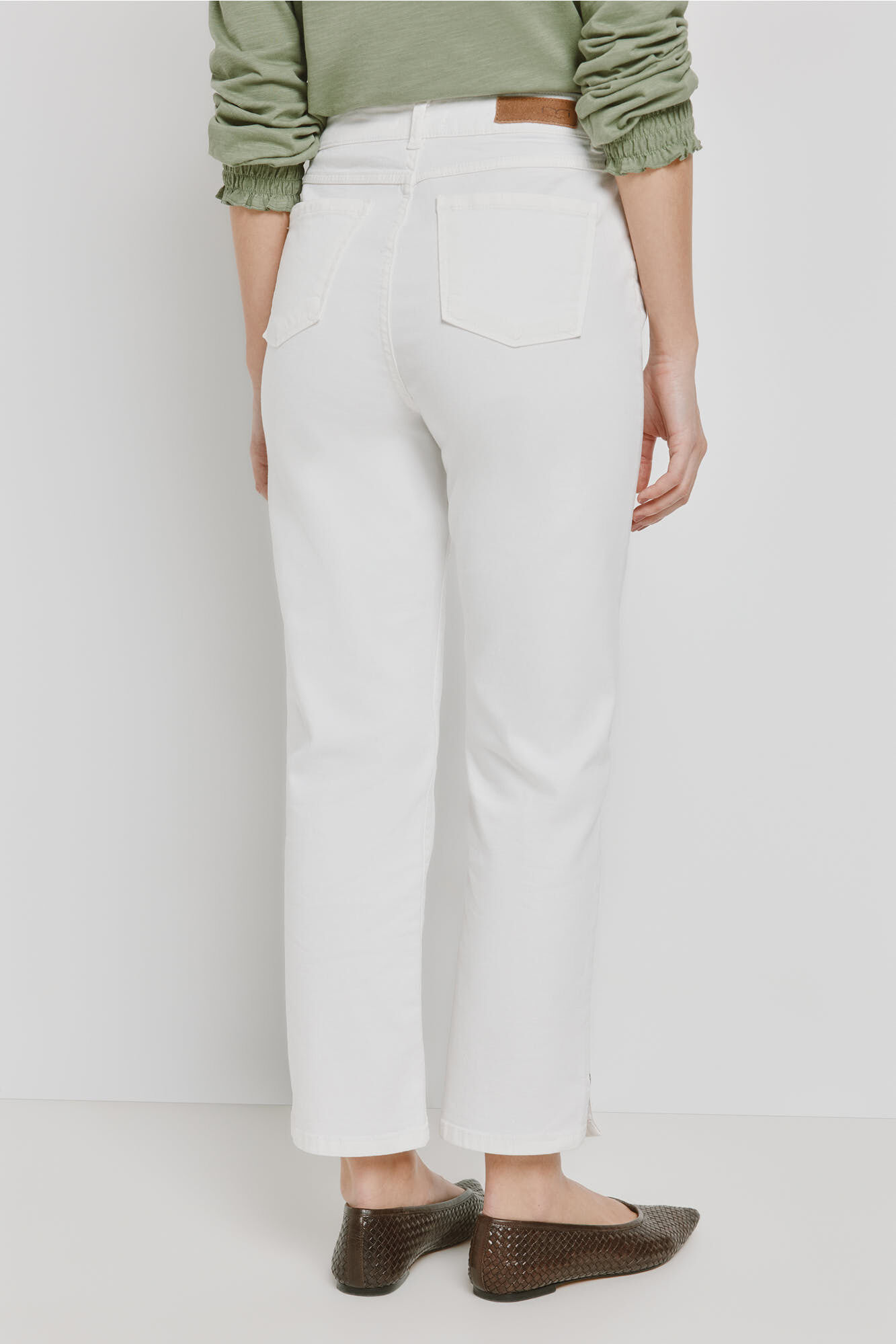Milano Pantal&oacute;n de mezclilla de color Blanco