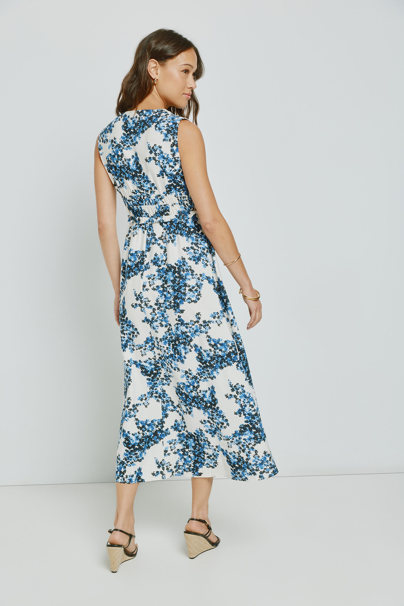 Milano Vestido escote en pico natural
