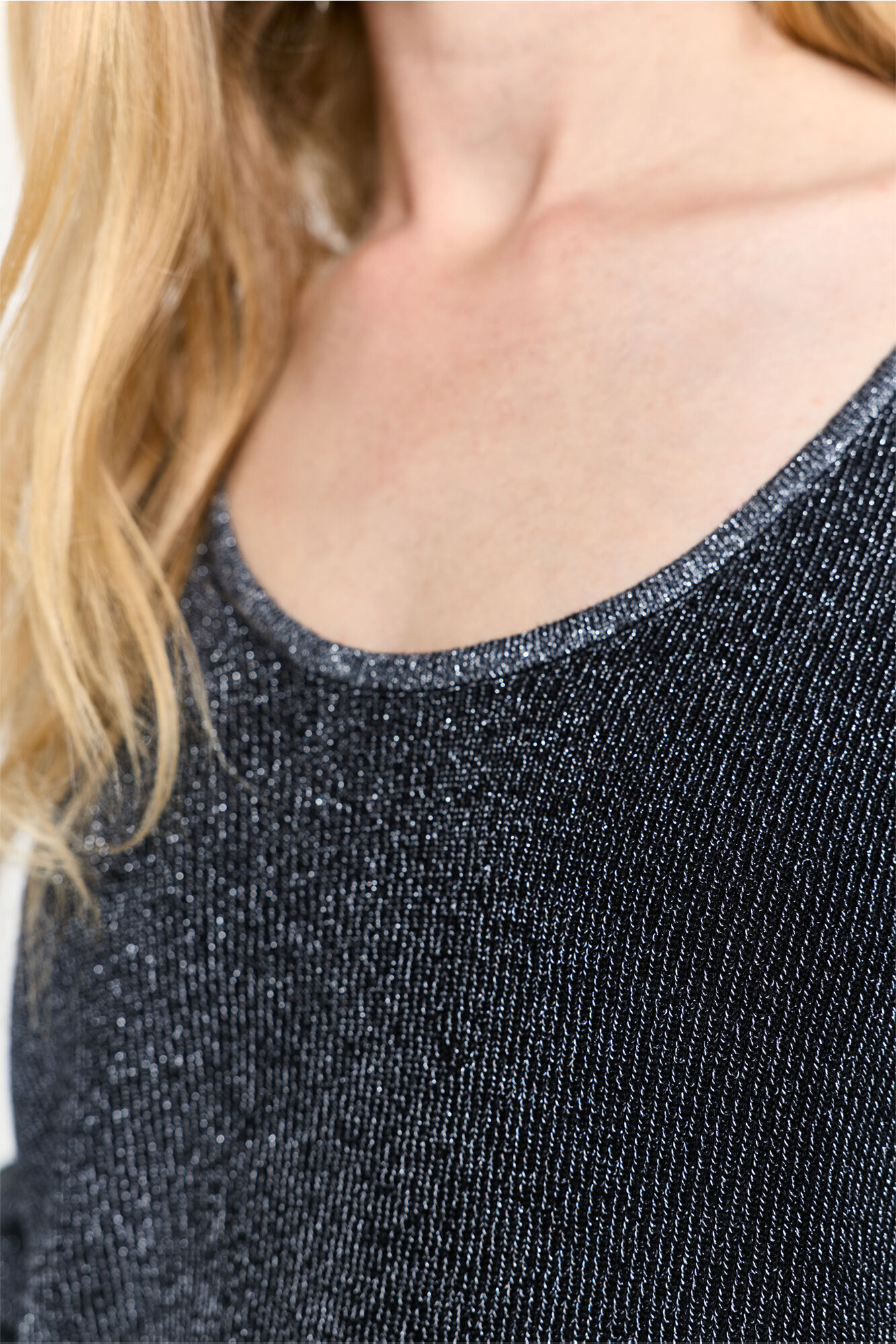 Milano Jersey de cuello Perkins con hilo met&aacute;lico fino Negro