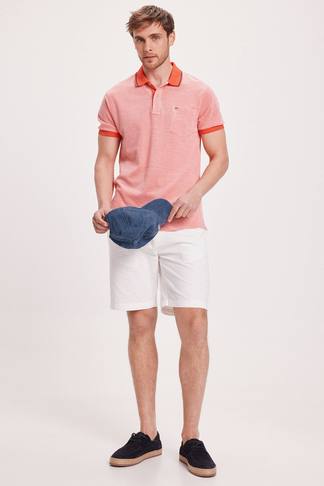 Milano Polo Piqu&eacute; con Bolsillo Rojo/Coral