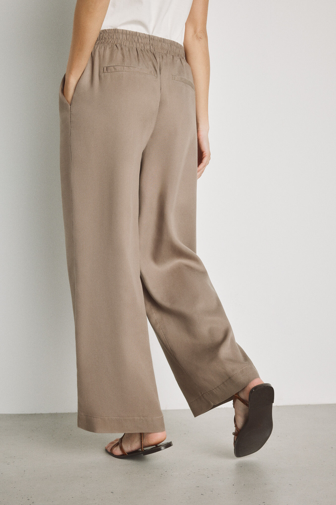 Milano Pantal&oacute;n de mezclilla ligero Tostado