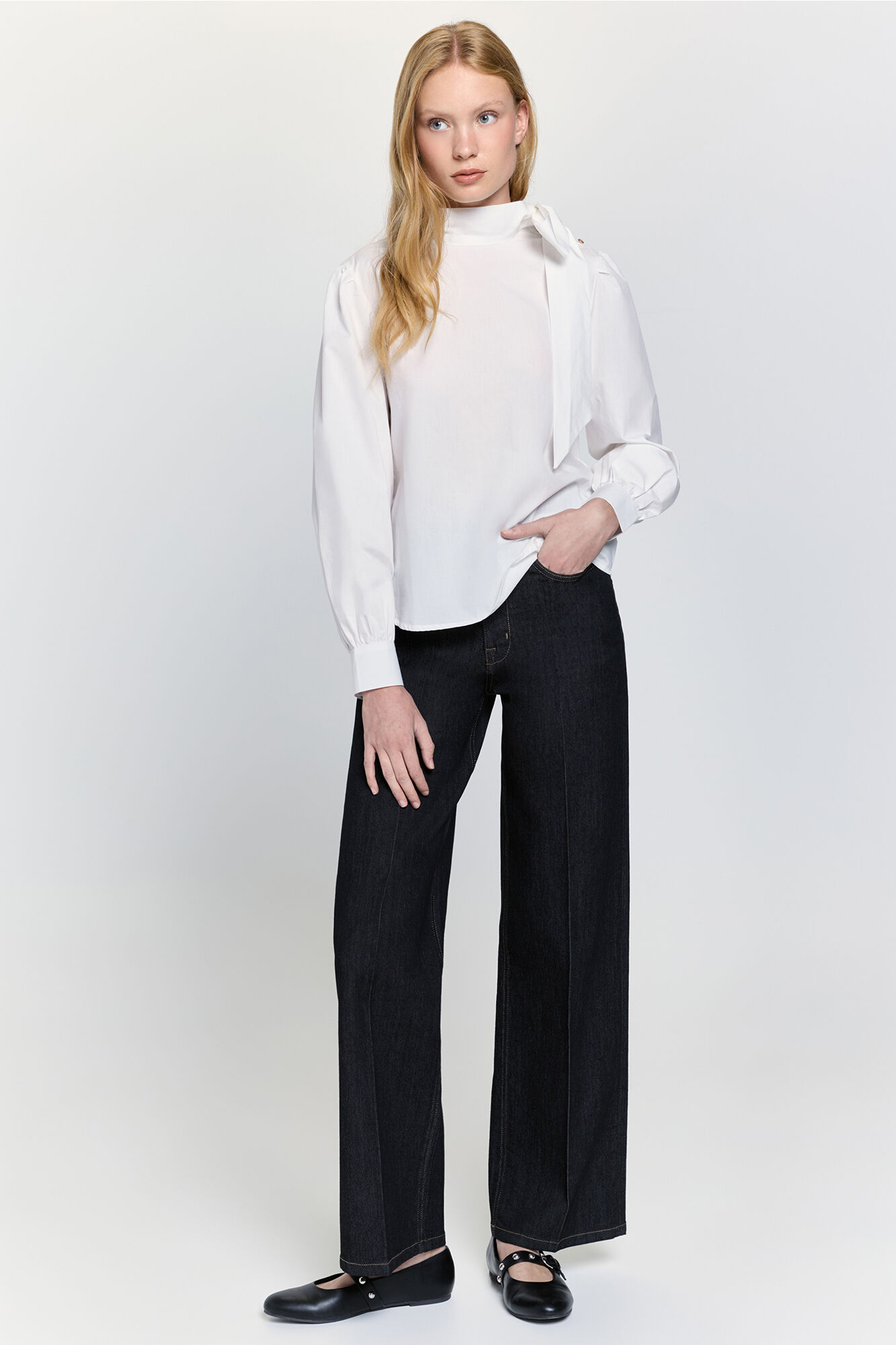 Milano Blusa fluida con cuello Blanco