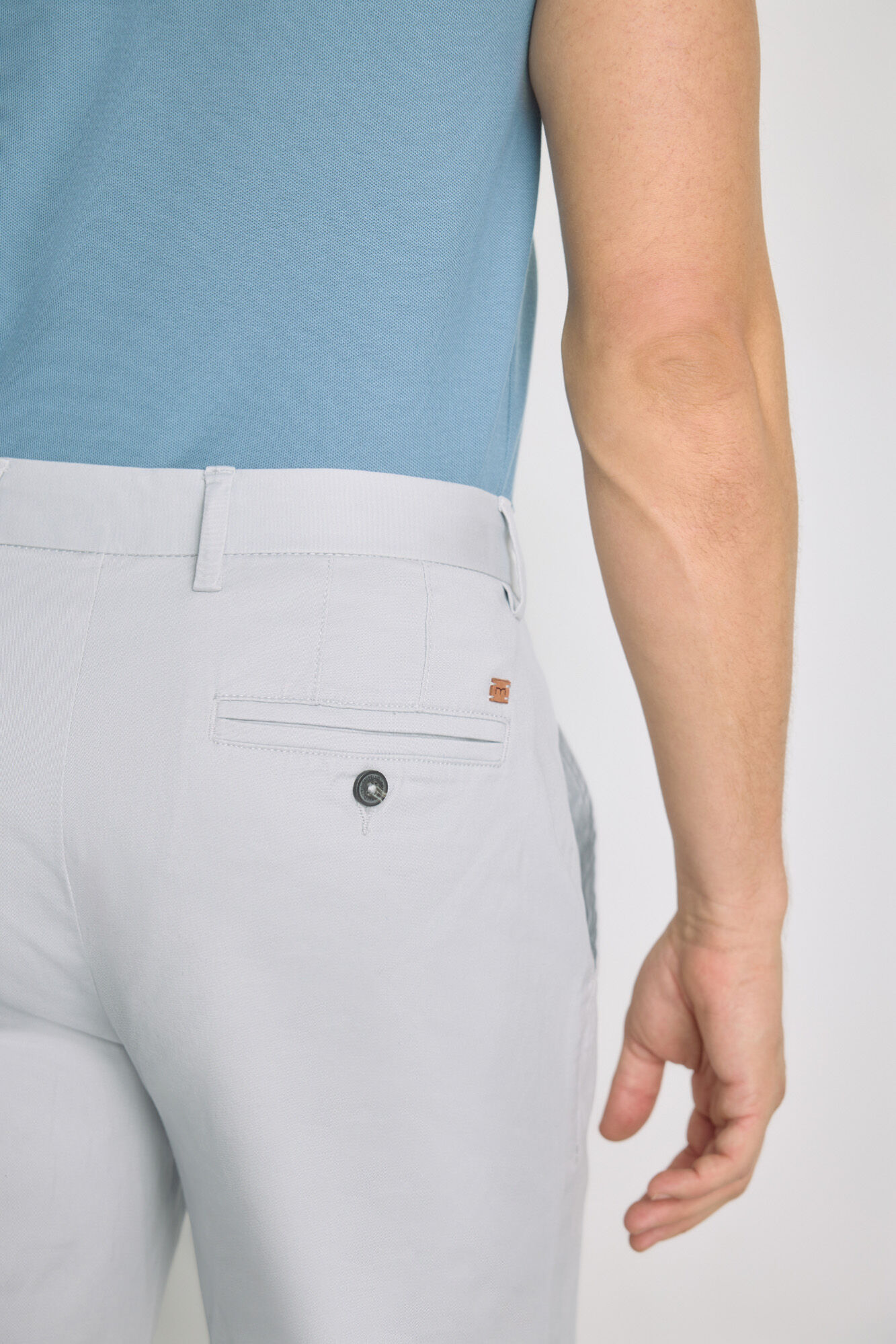 Milano Pantal&oacute;n chino regular fit Gris Claro