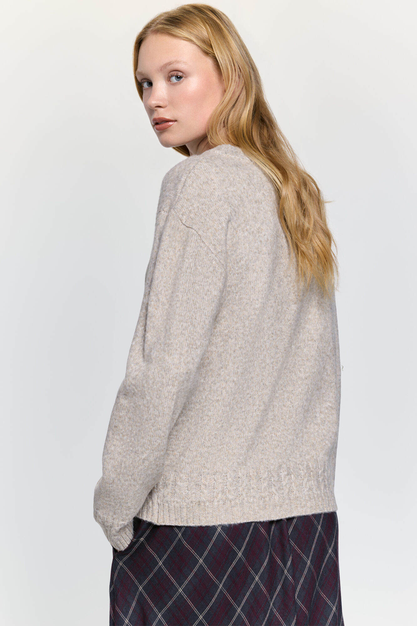Milano Jersey de cuello redondo ajustado con detalles trenzados Beige