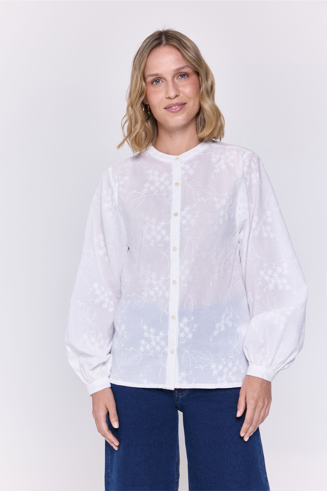 Milano Blusa de tejido bordado