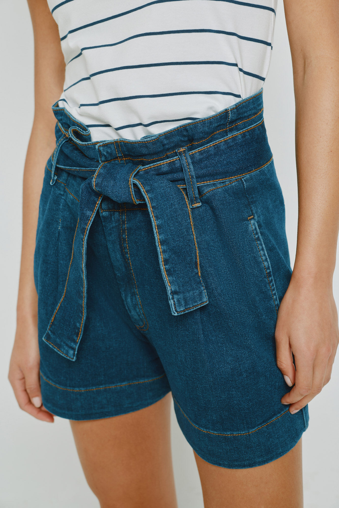 Milano Bermuda de mezclilla regular fit
