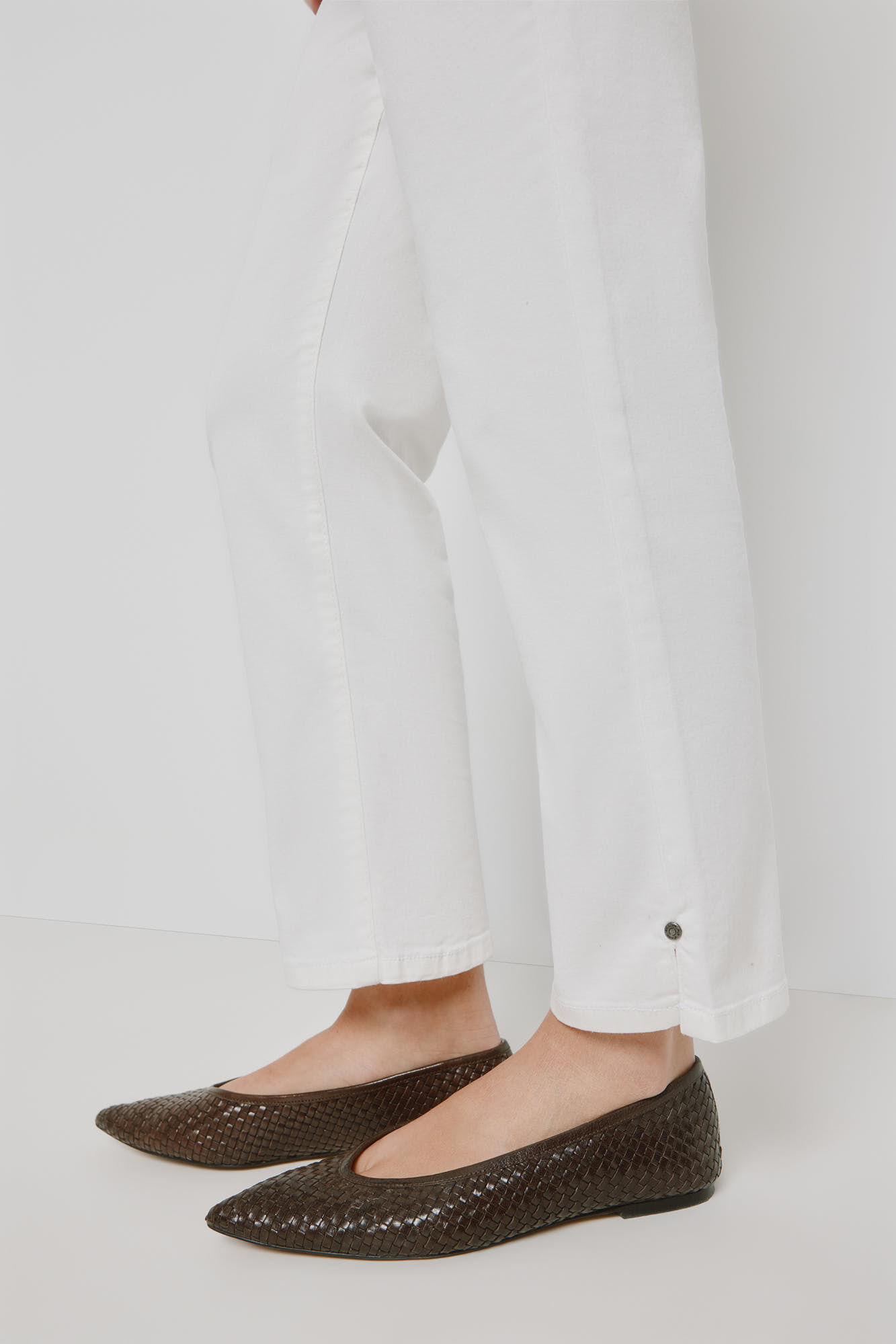 Milano Pantal&oacute;n de mezclilla de color Blanco