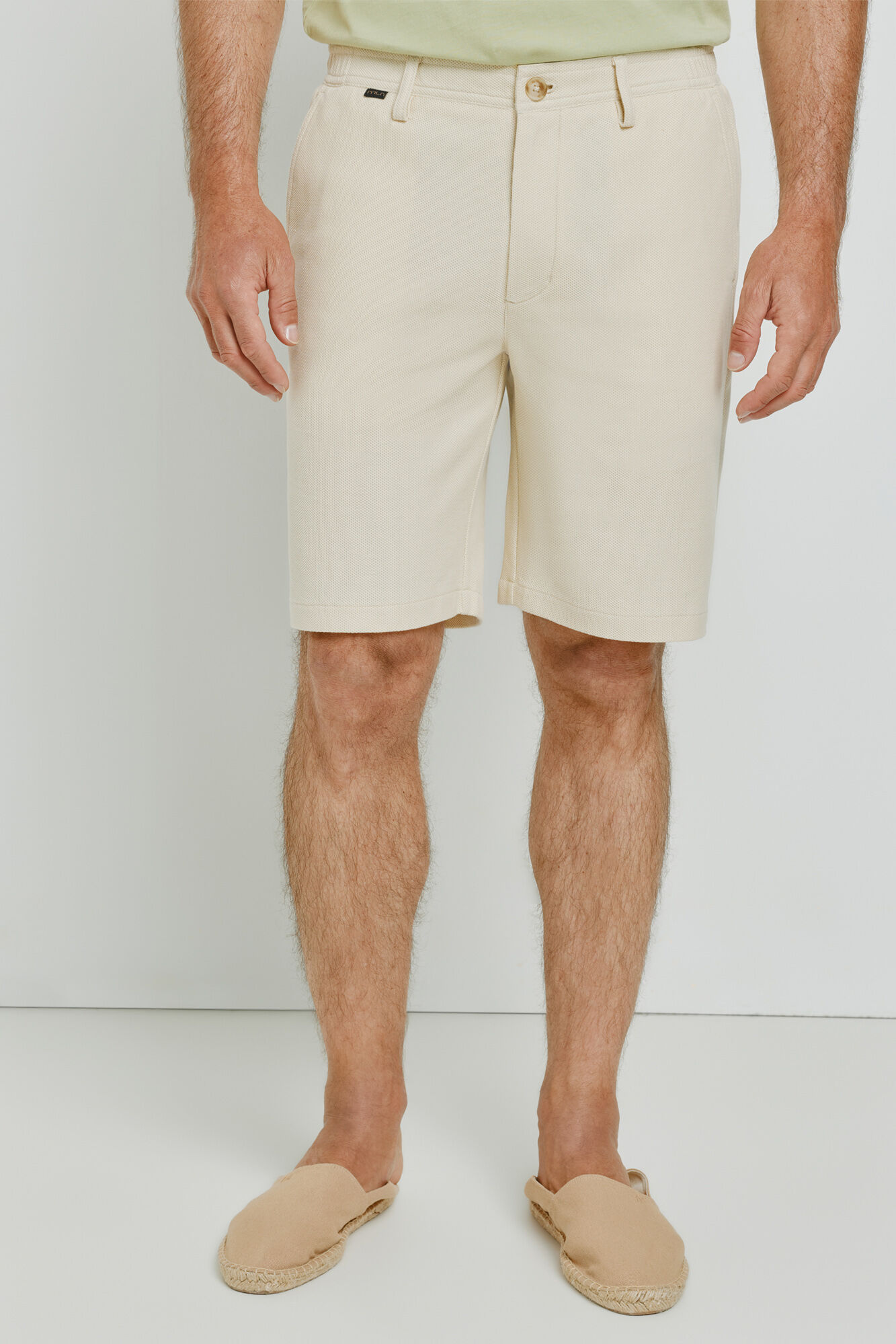 Milano Bermudas microestructura