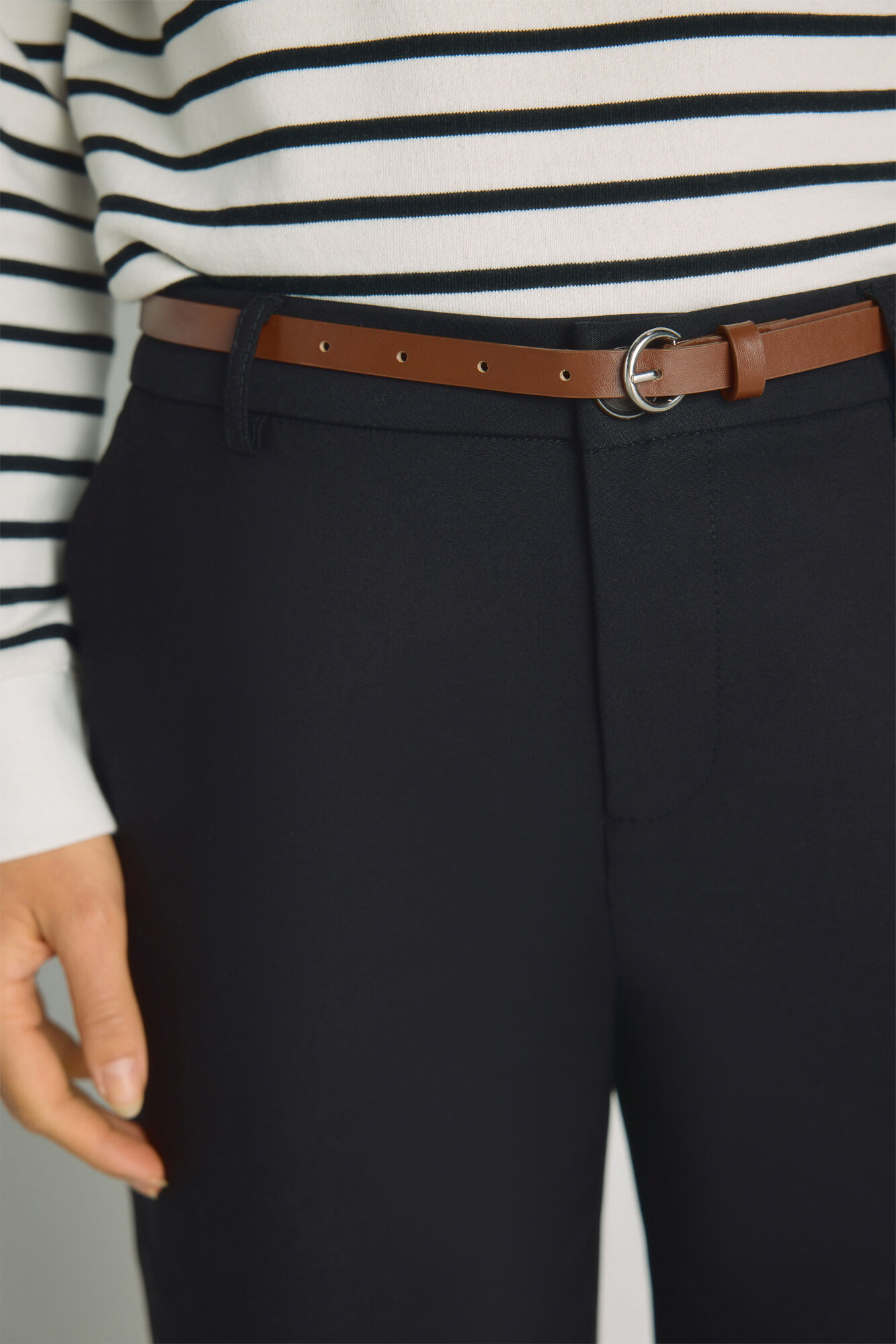 Milano Pantal&oacute;n chino con cintur&oacute;n Negro