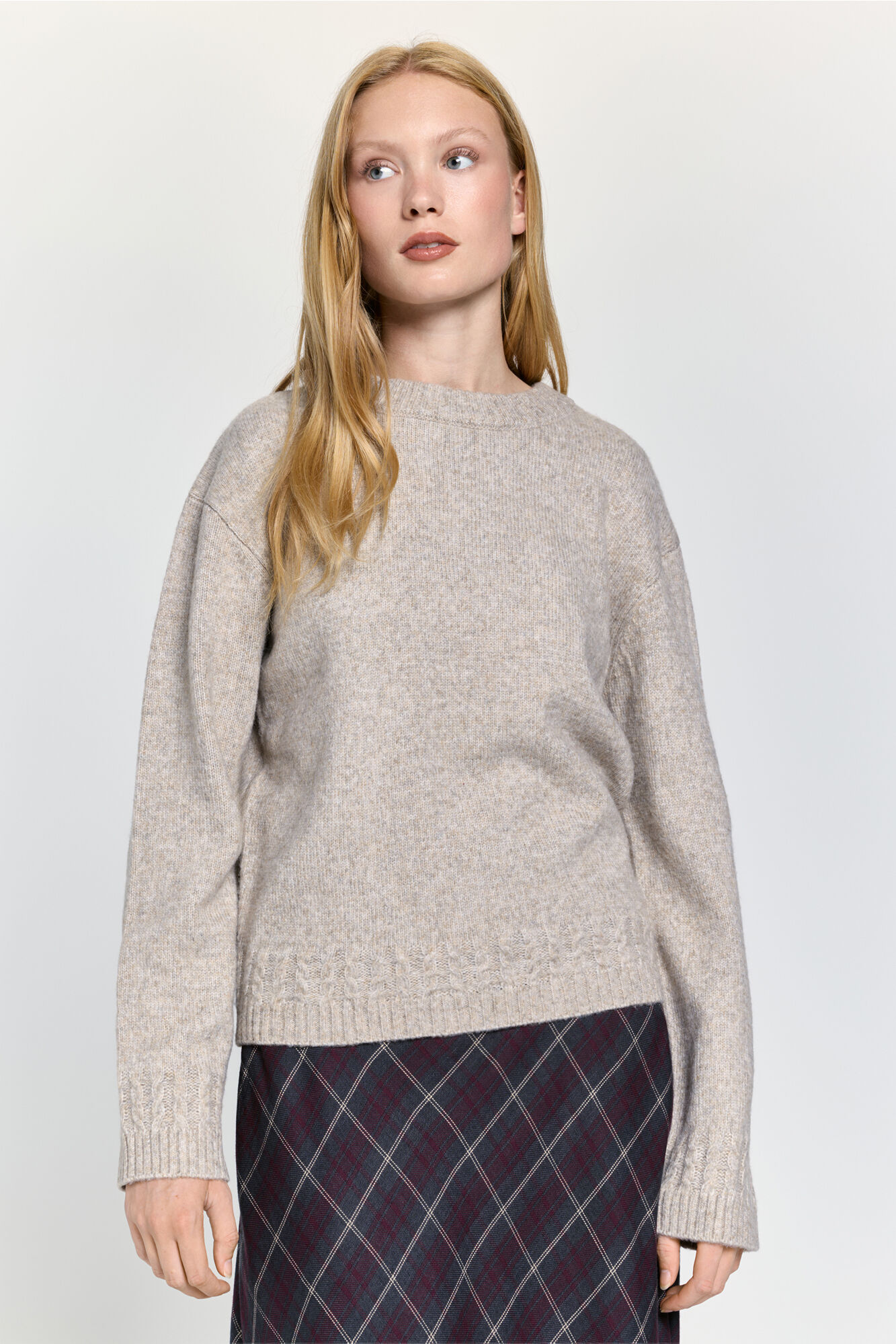 Milano Jersey de cuello redondo ajustado con detalles trenzados Beige