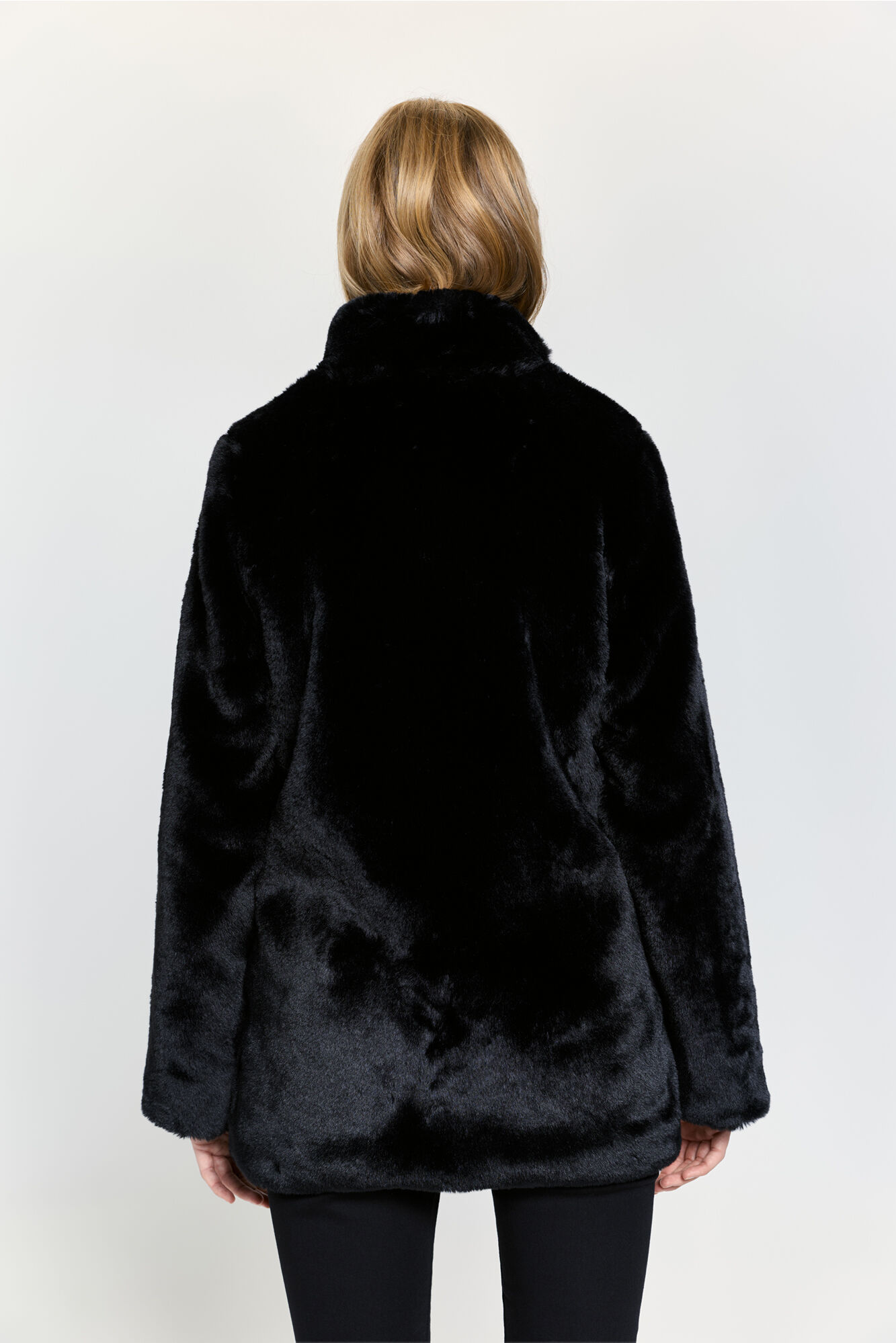 Milano Chamarra de felpa de cuello alto Negro