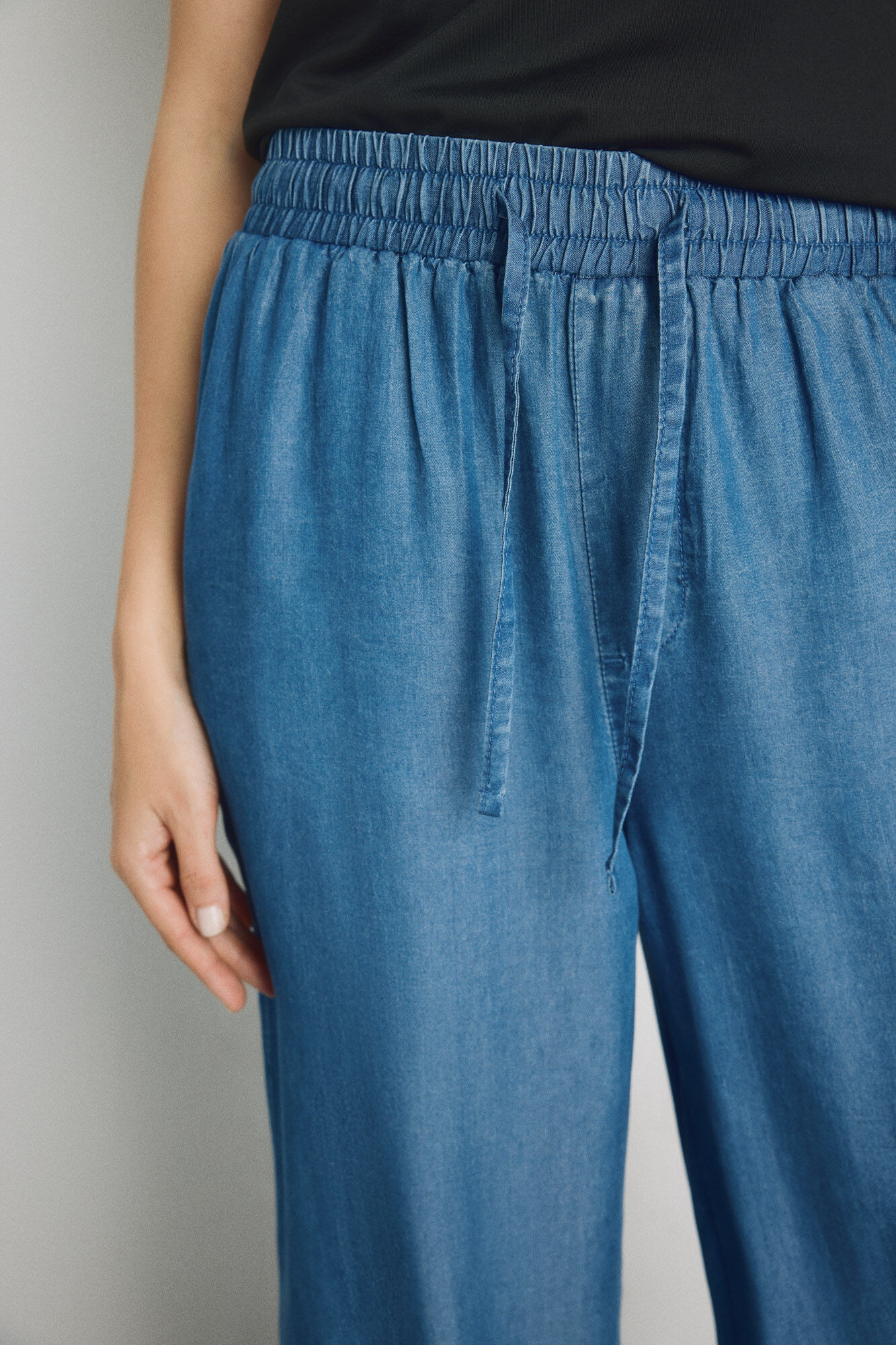 Milano Pantal&oacute;n de mezclilla ligero Azul