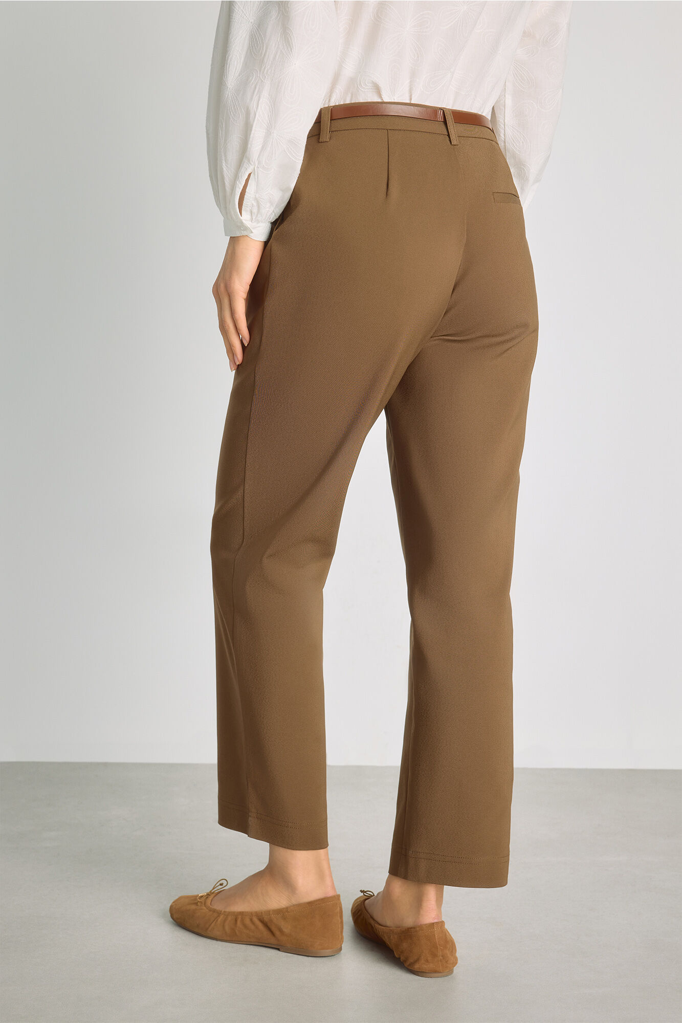 Milano Pantal&oacute;n chino con cintur&oacute;n Gris
