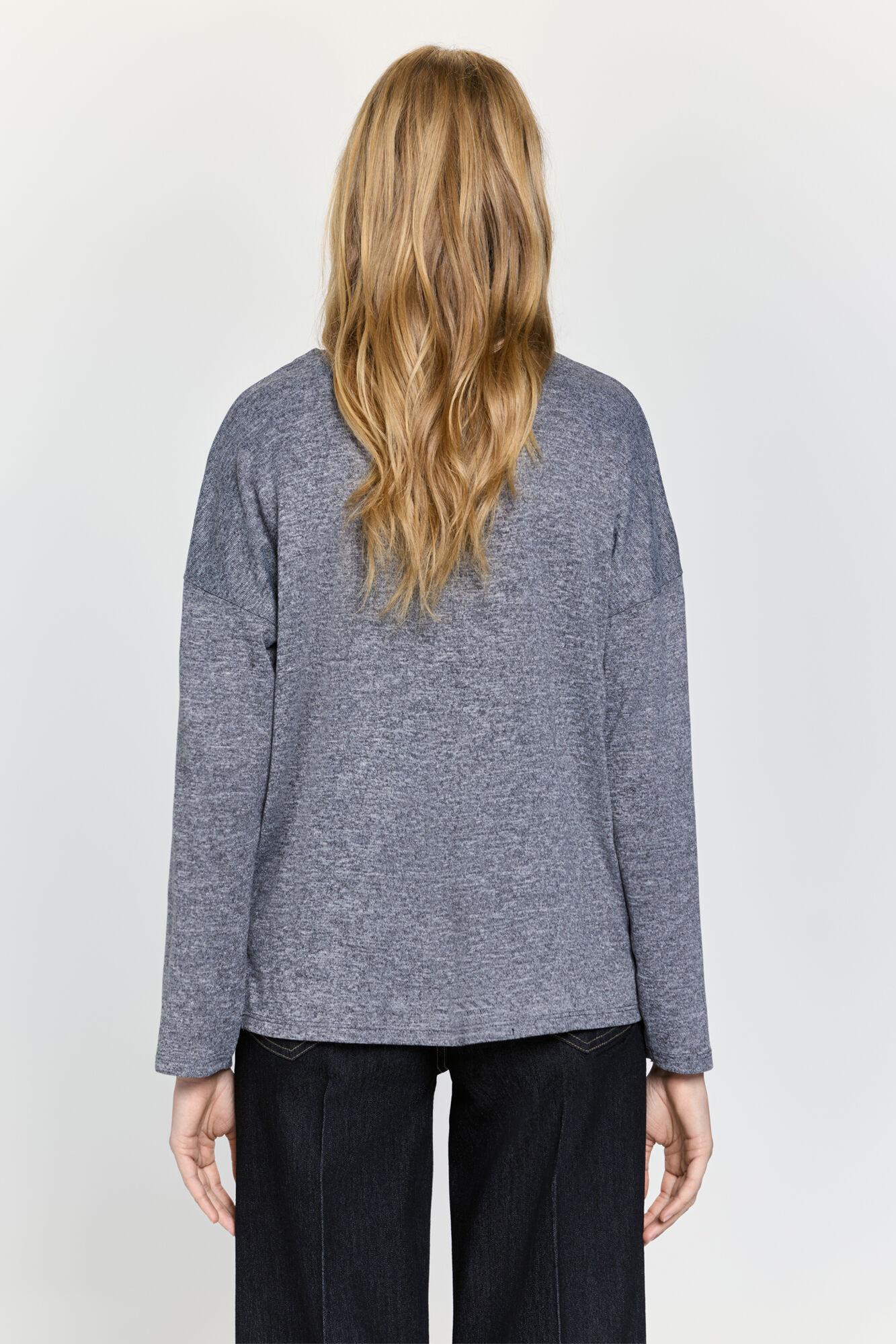 Milano Playera de cuello redondo y manga larga de soft touch Gris Oscuro