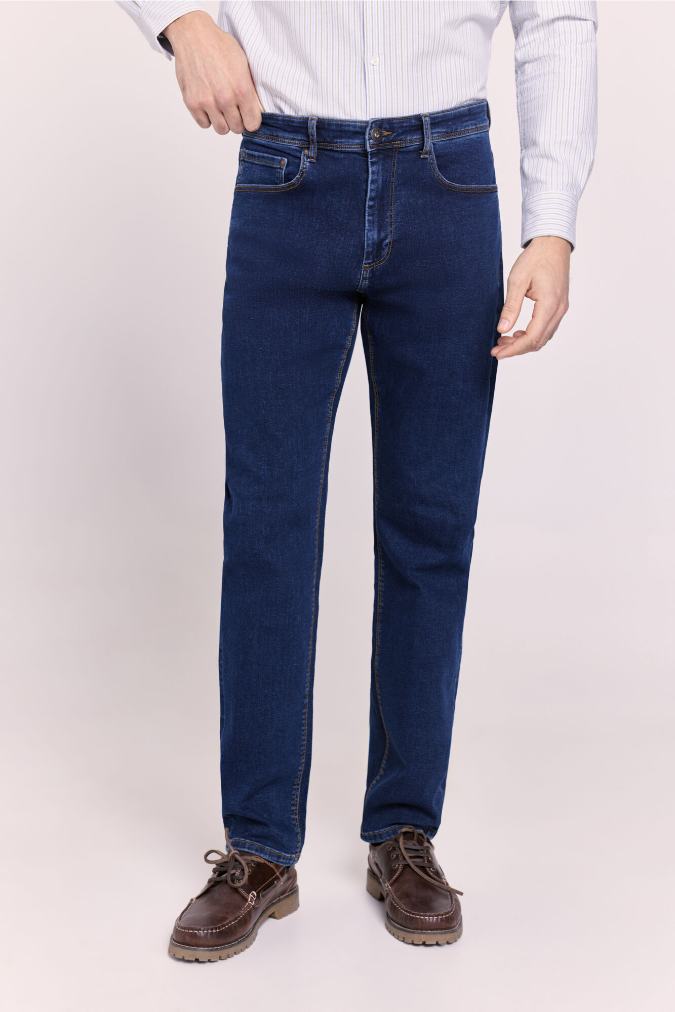 Milano Pantal&oacute;n de mezclilla corte recto