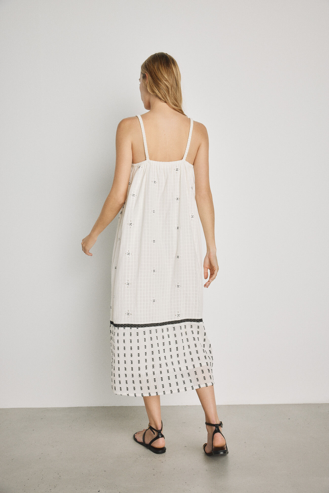 Milano Vestido escote pico con tirantes Blanco