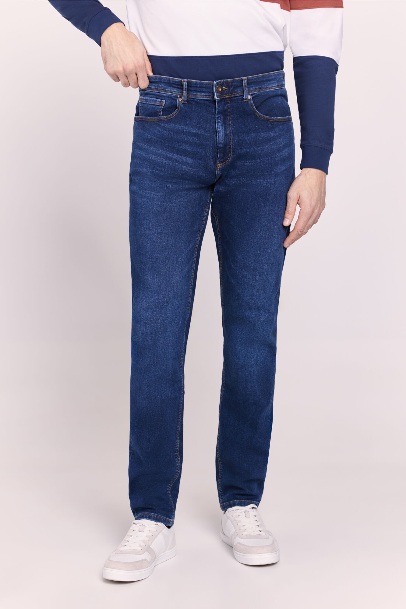 Milano Pantal&oacute;n slim fit de mezclilla