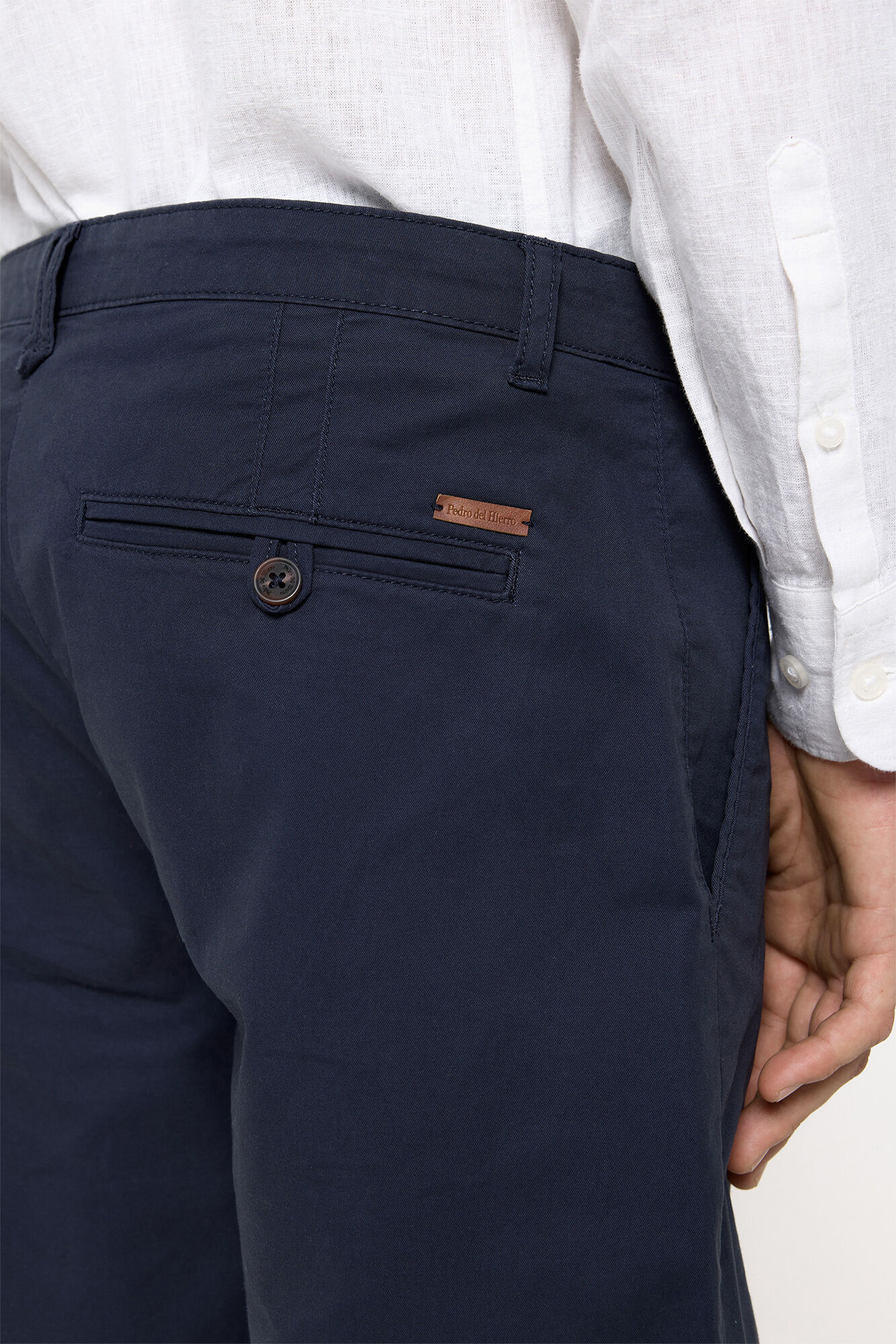 Pedro del Hierro Bermuda B&aacute;sica Lisa. Navy