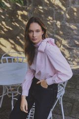 Milano Blusa fluida con cuello Rosa