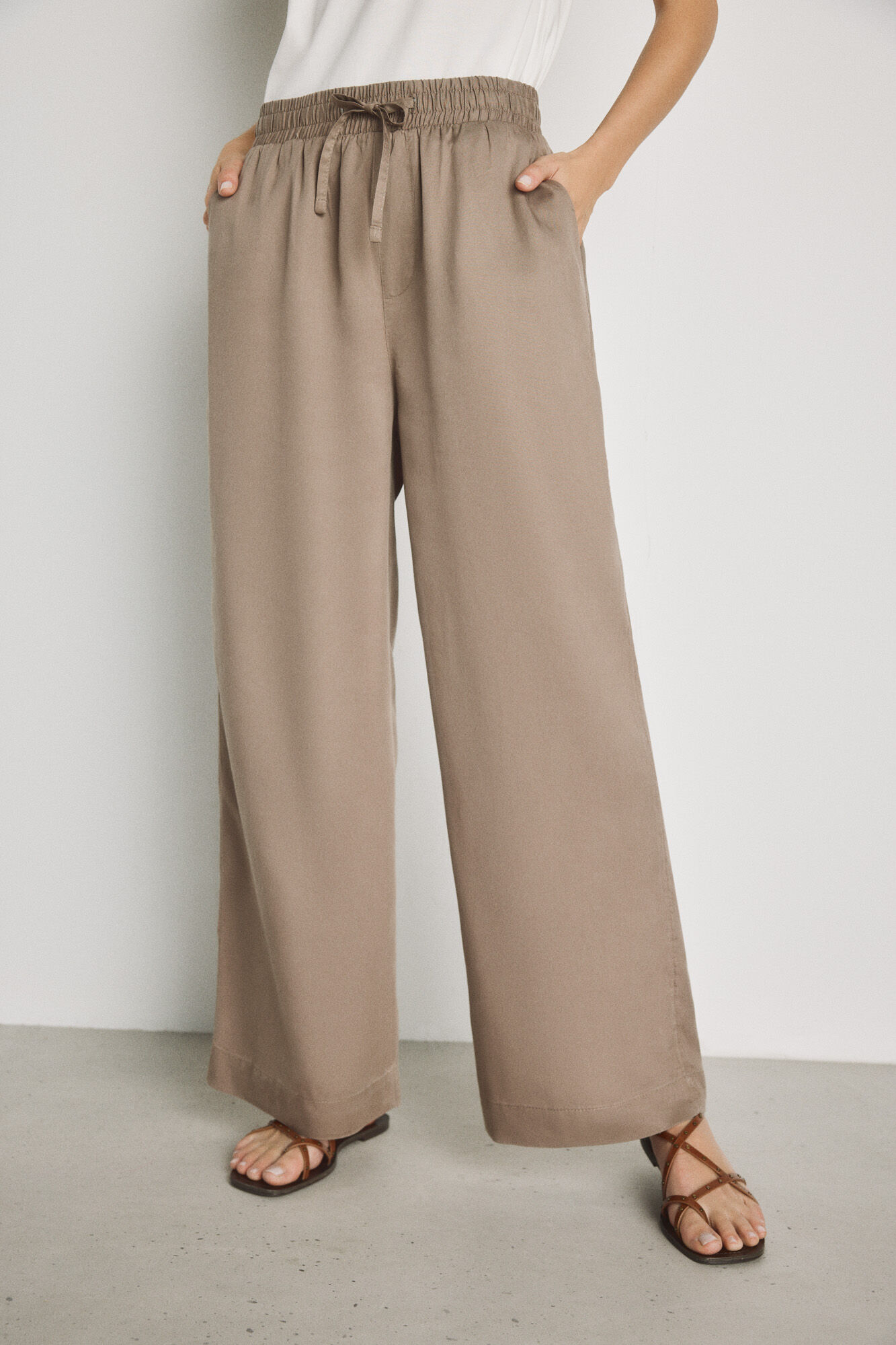 Milano Pantal&oacute;n de mezclilla ligero