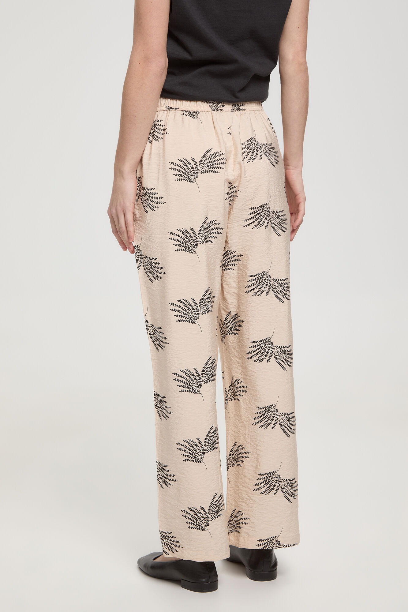 Milano Pantal&oacute;n fluido natural