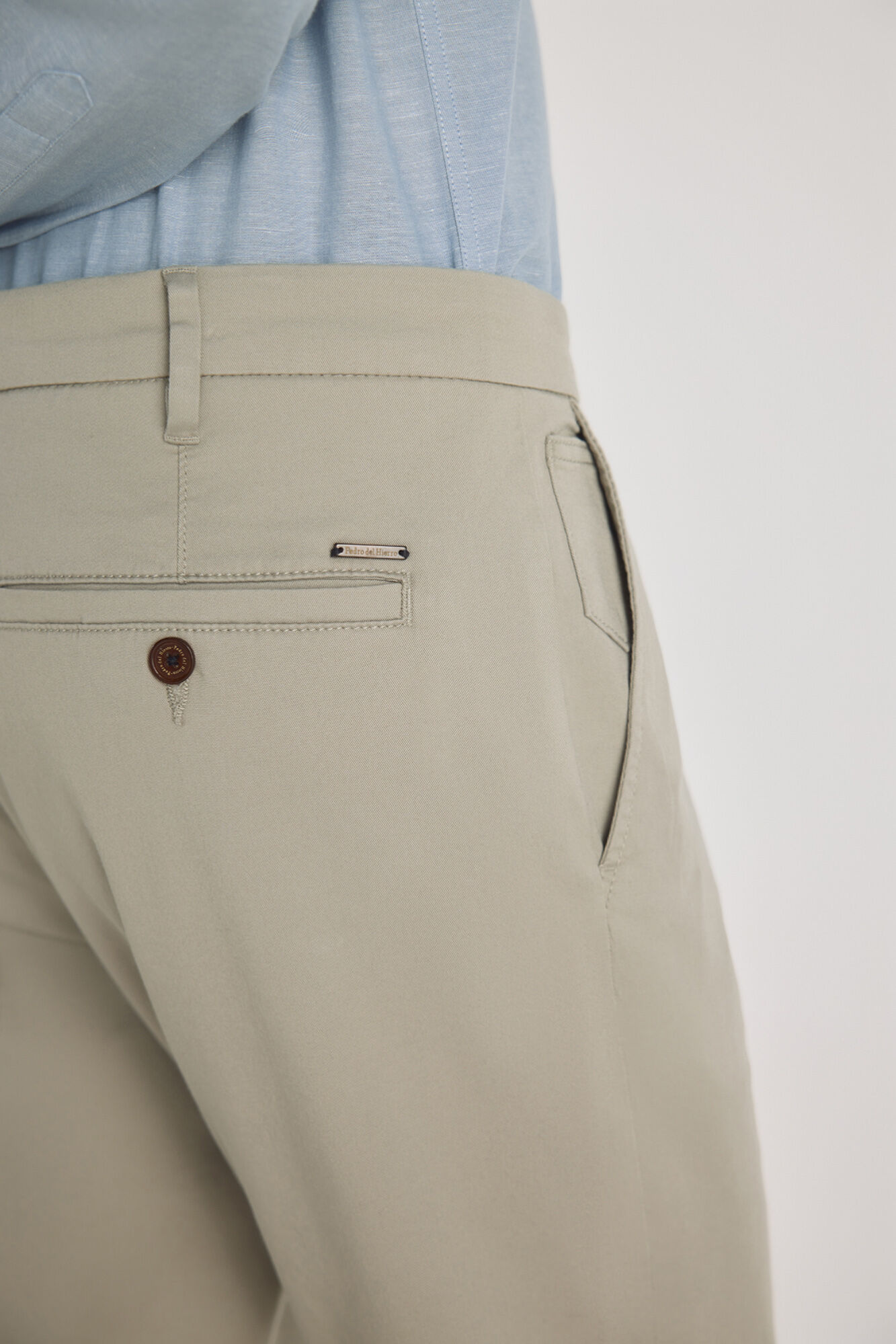 Pedro del Hierro Pantal&oacute;n chino slim fit Kaki Claro