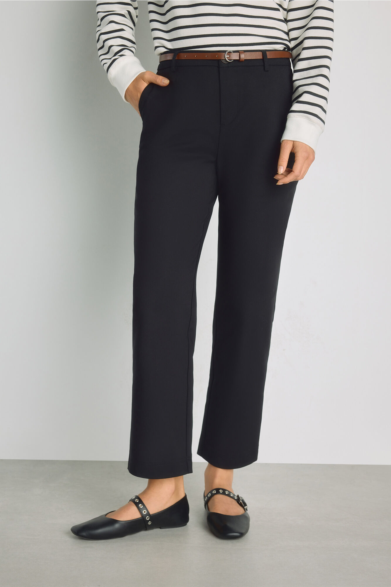 Milano Pantal&oacute;n chino con cintur&oacute;n