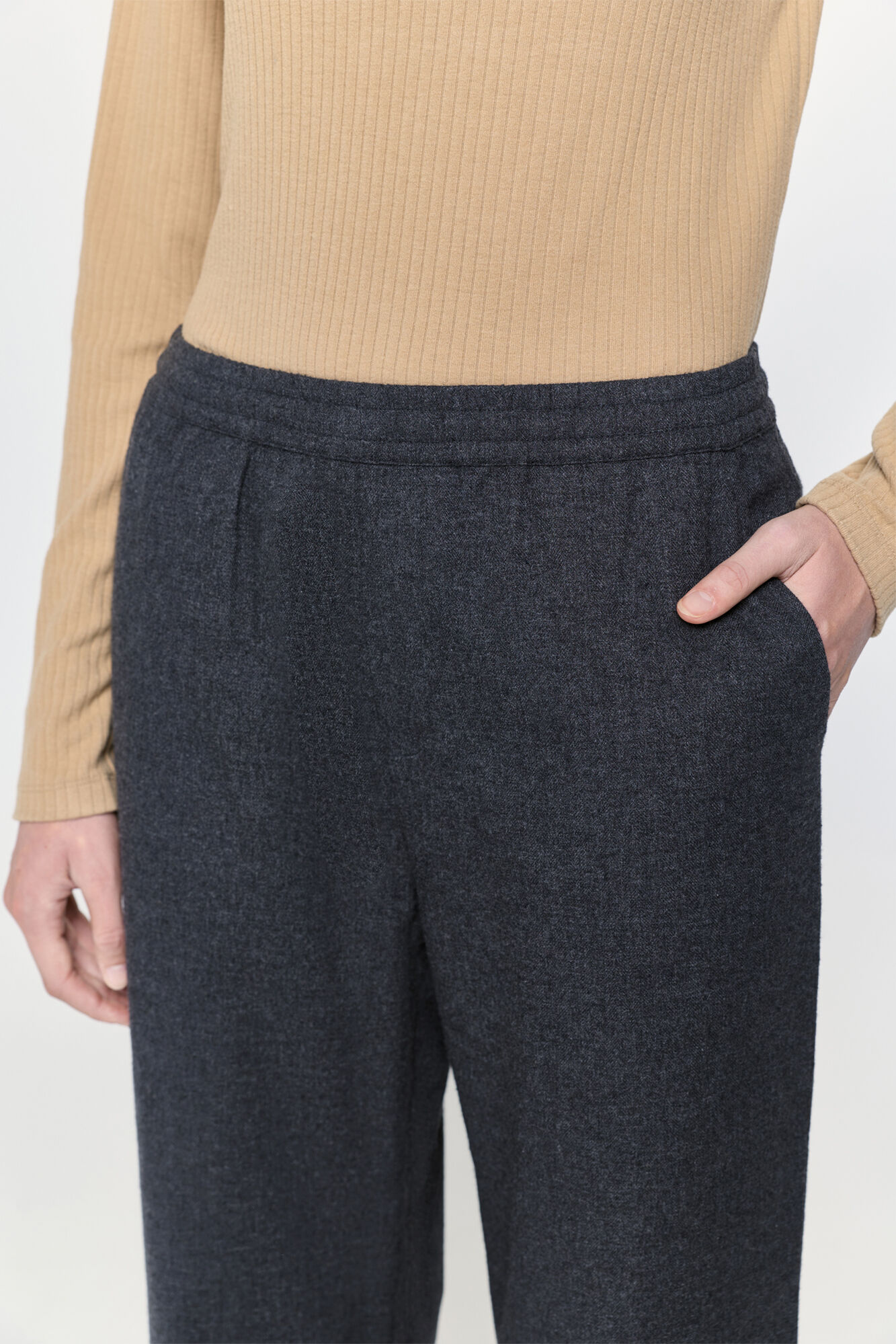 Milano Pantal&oacute;n de franela Gris Oscuro