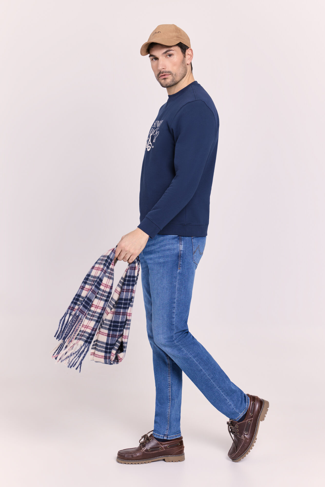 Milano Pantal&oacute;n slim fit de mezclilla
